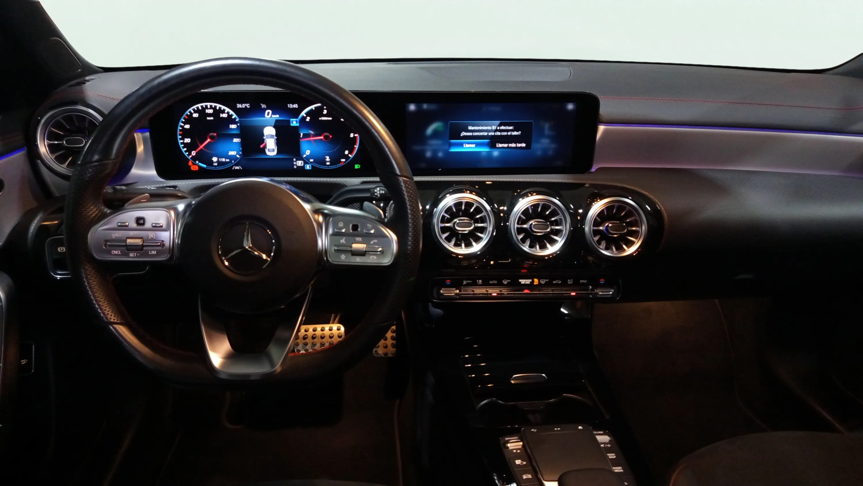 Mercedes-Benz CLA 200 D DCT - foto 9