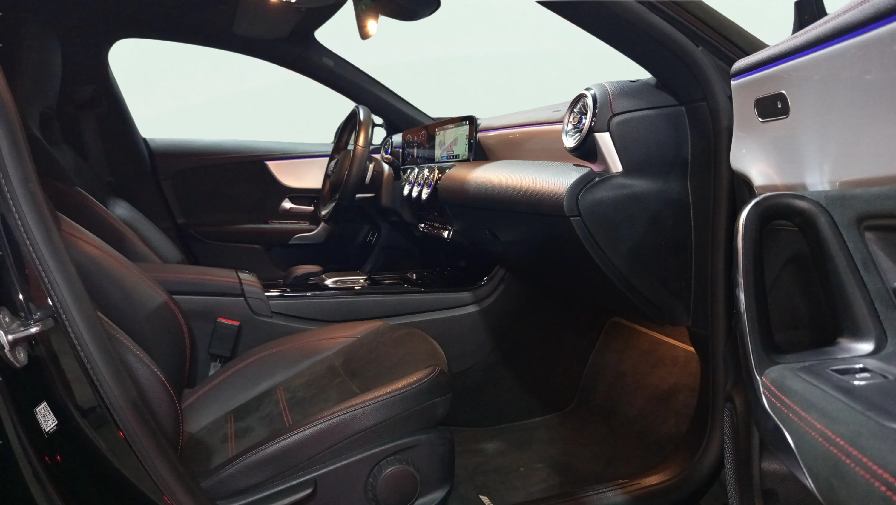 Mercedes-Benz CLA 200 D DCT - foto 20