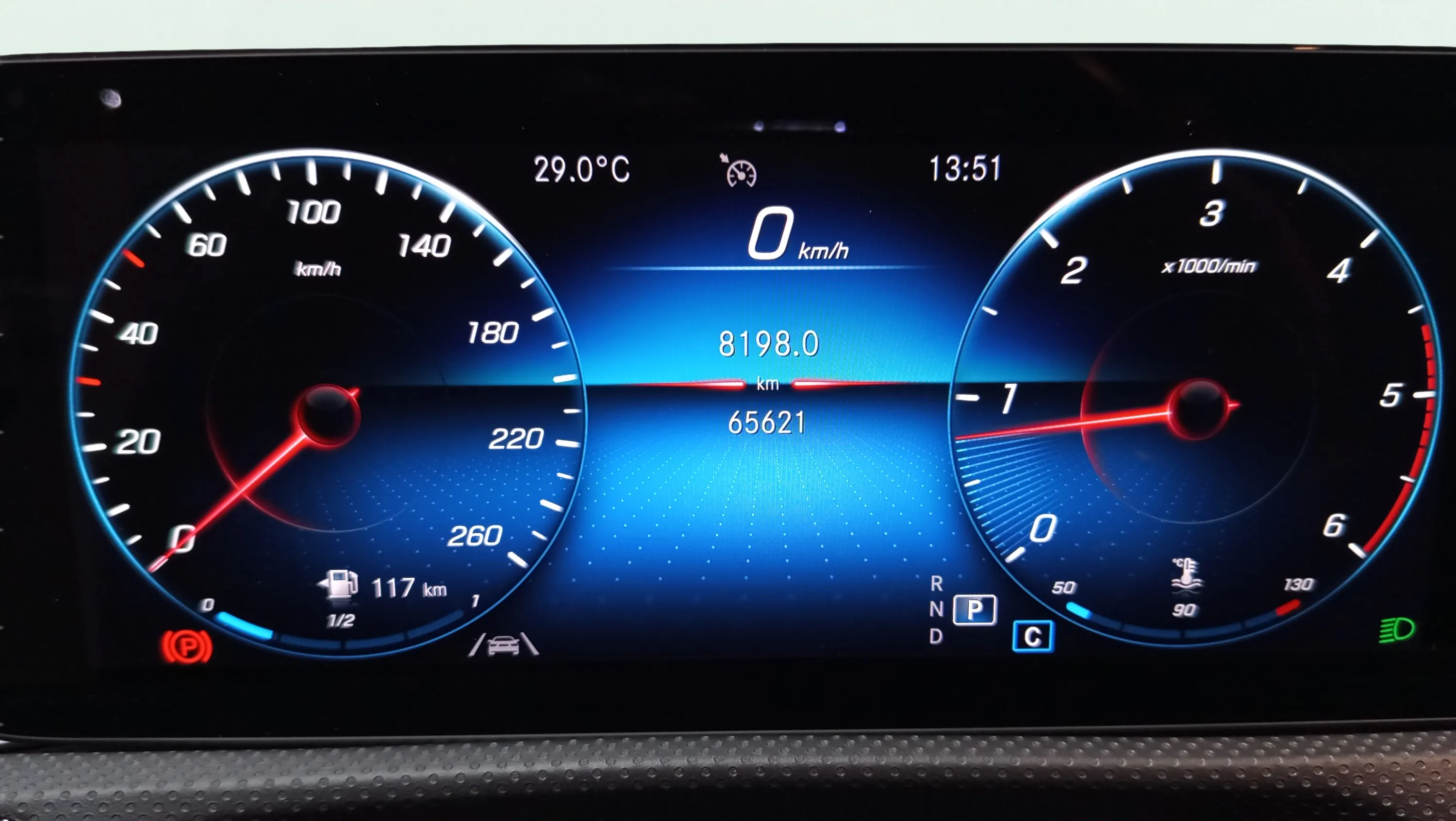 Mercedes-Benz CLA 200 D DCT - foto 12