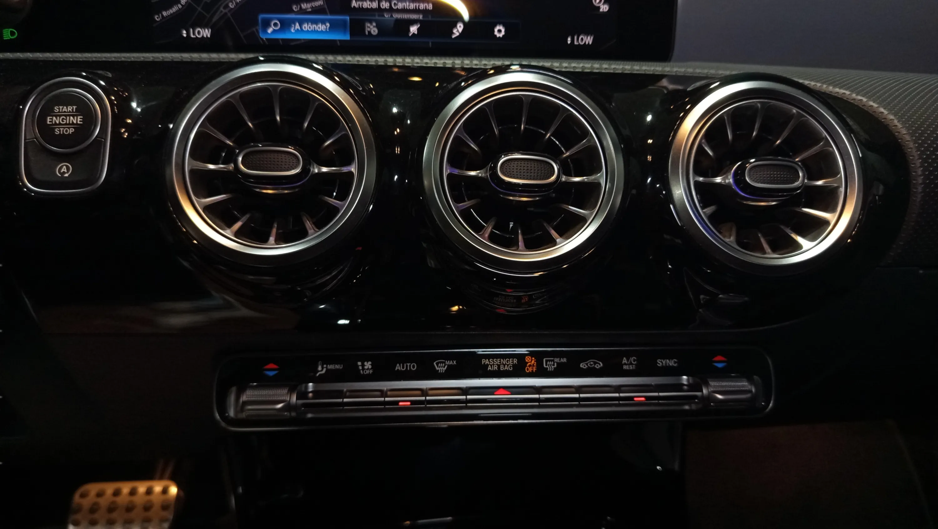 Mercedes-Benz CLA 200 D DCT - foto 24