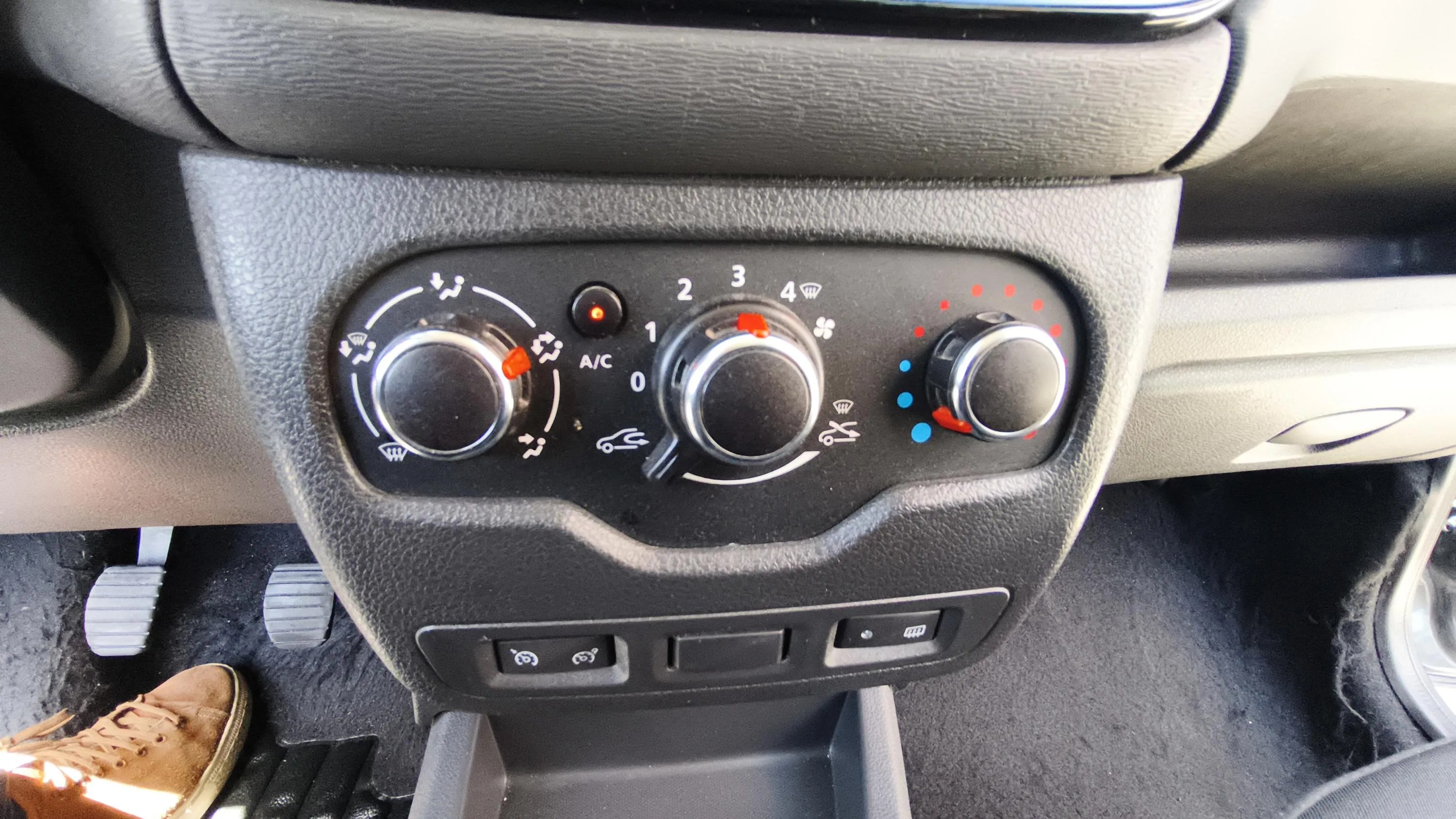 Dacia Lodgy SL Aniversario Blue dCi 5 plazas - foto 50