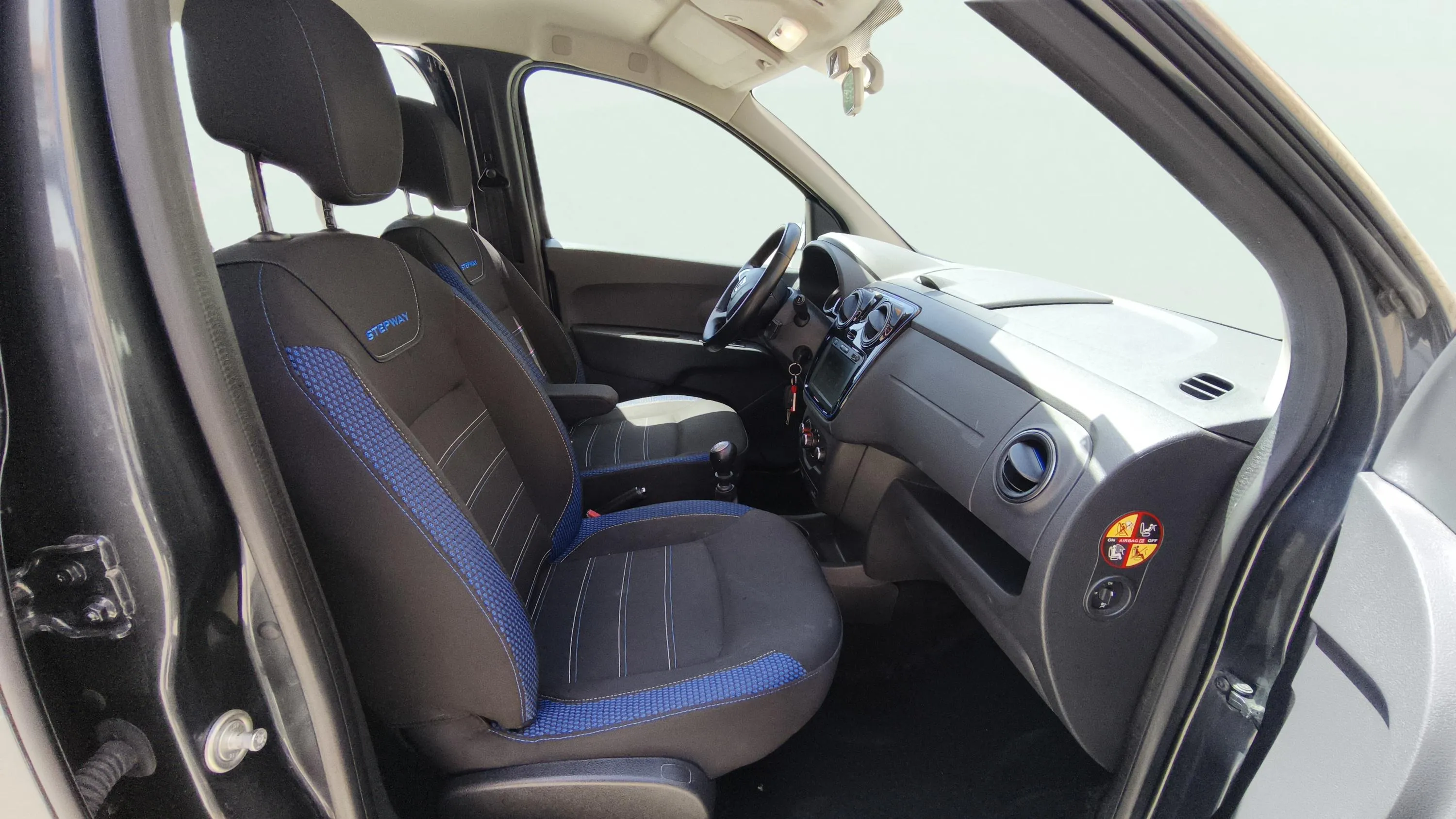 Dacia Lodgy SL Aniversario Blue dCi 5 plazas - foto 44
