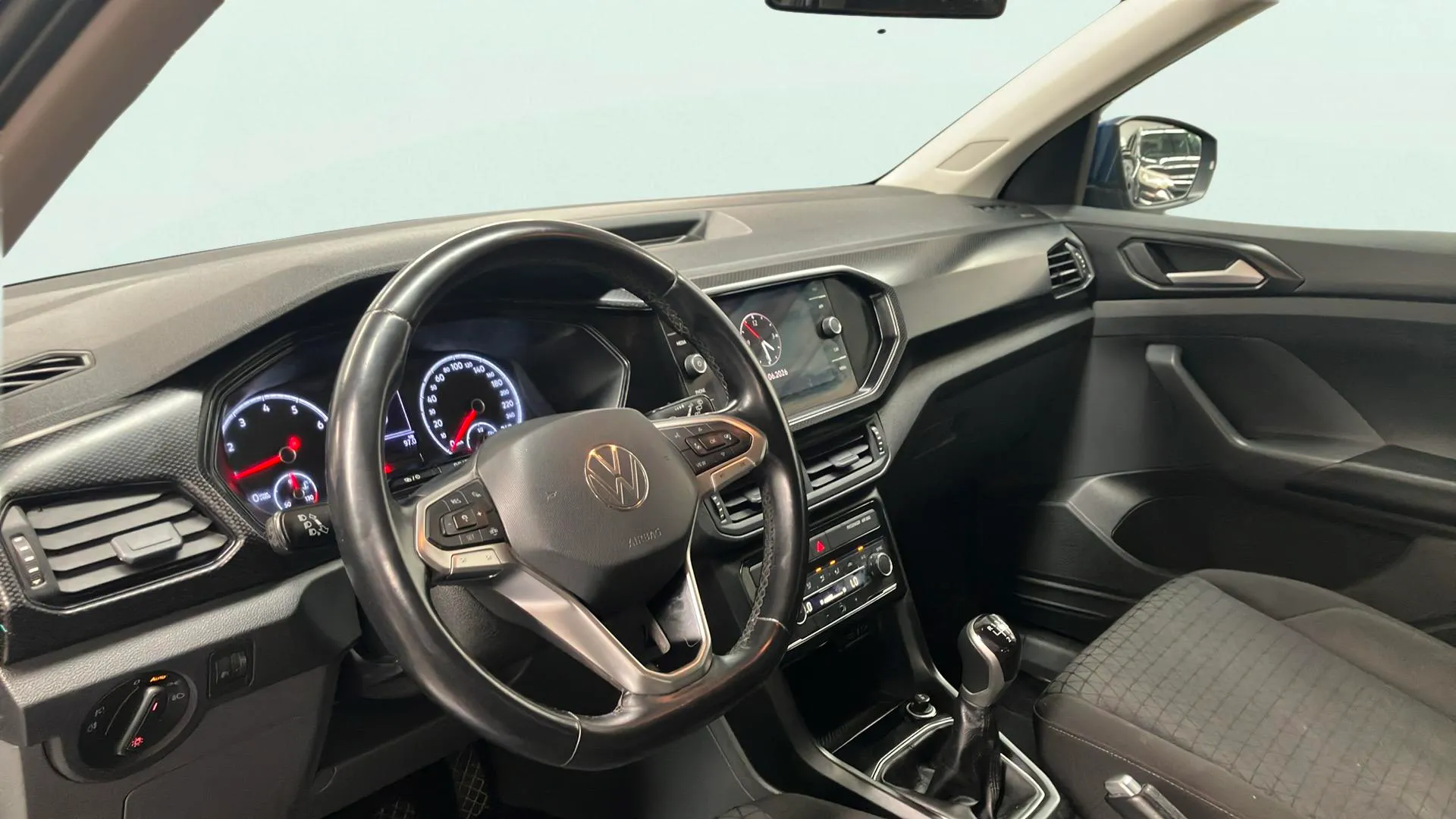 Volkswagen T-Cross Advance 1.0 TSI - foto 28