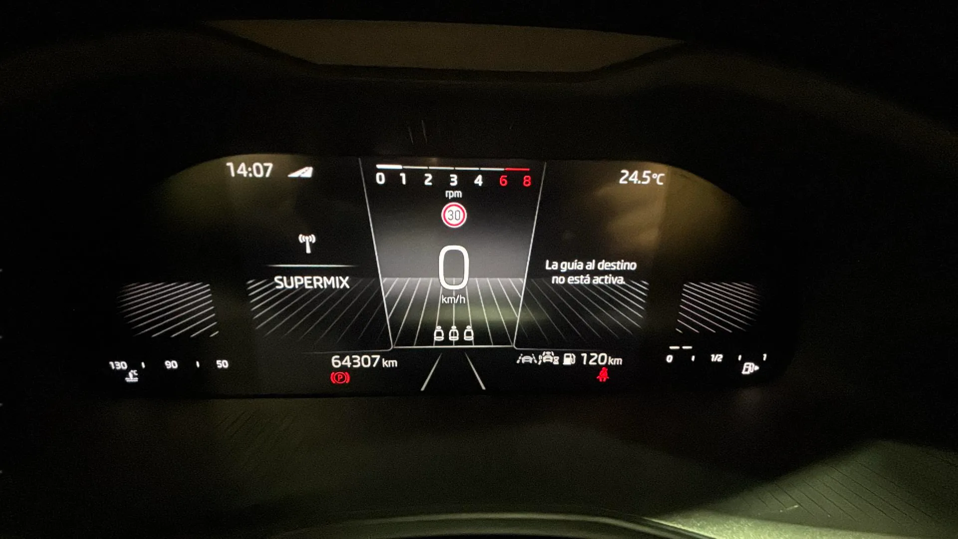 Škoda Kamiq 1.0 TSI Selection - foto 14