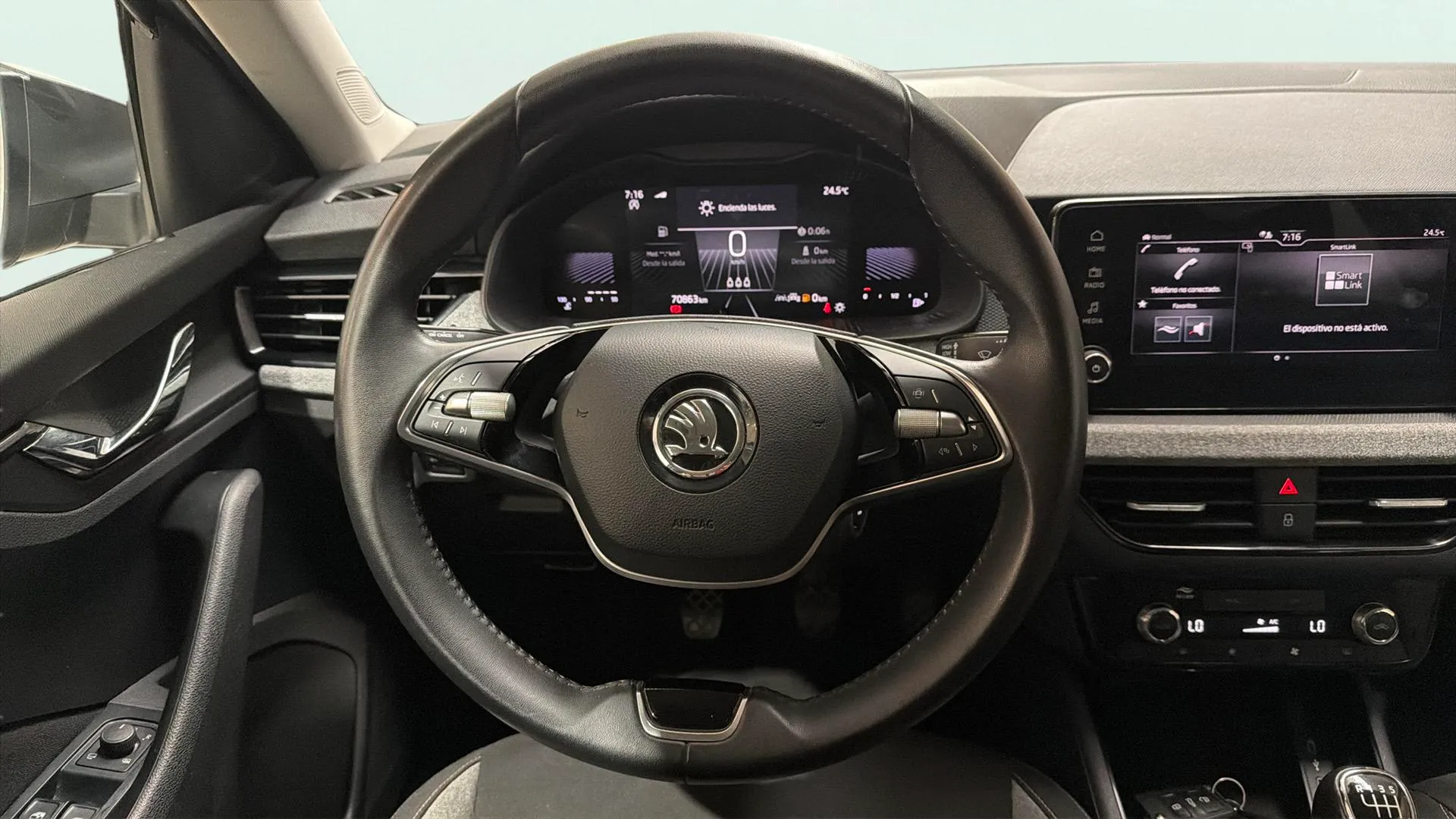 Škoda Kamiq 1.0 TSI Selection - foto 14