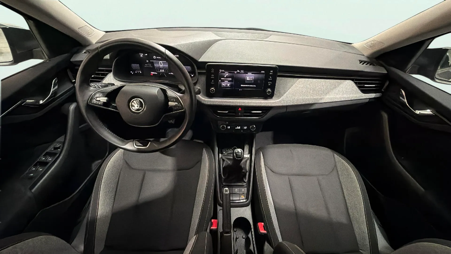 Škoda Kamiq 1.0 TSI Selection - foto 13