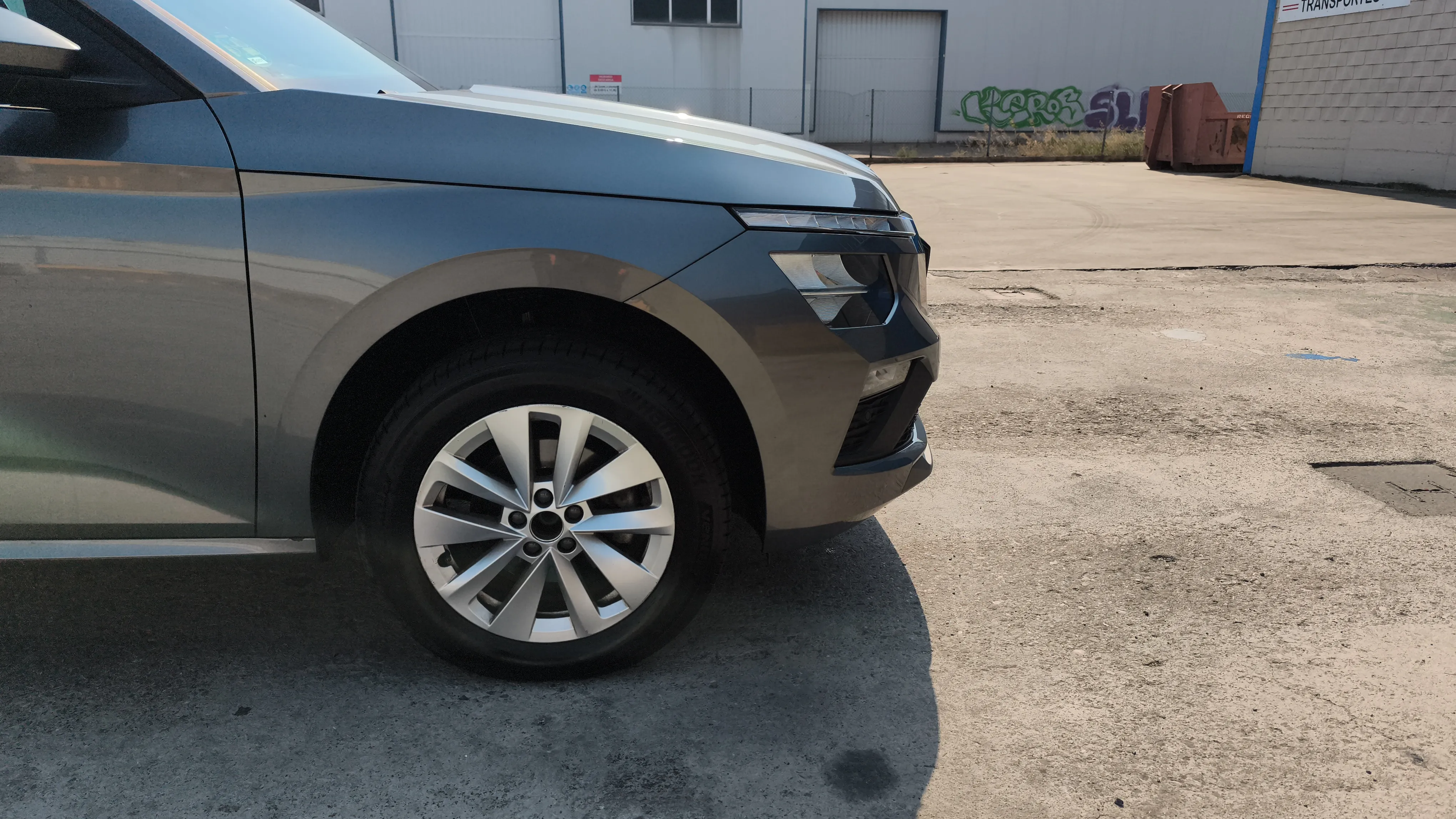 Škoda Kamiq 1.0 TSI Selection - foto 17
