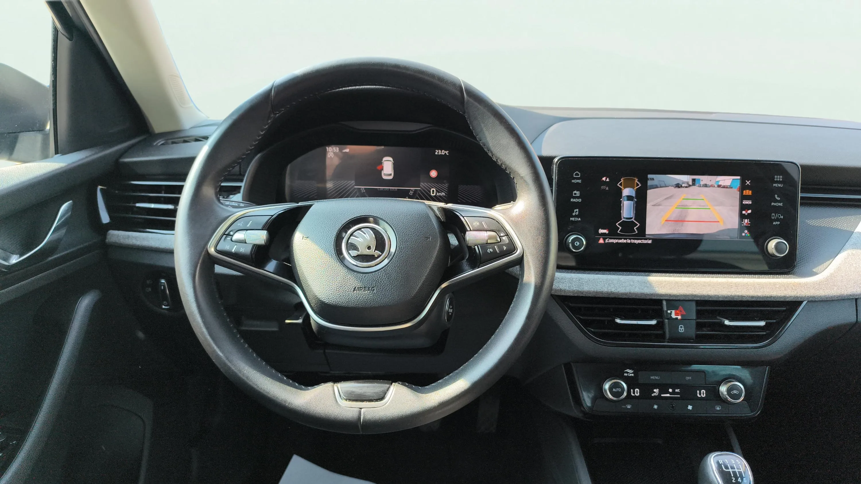 Škoda Kamiq 1.0 TSI Selection - foto 12