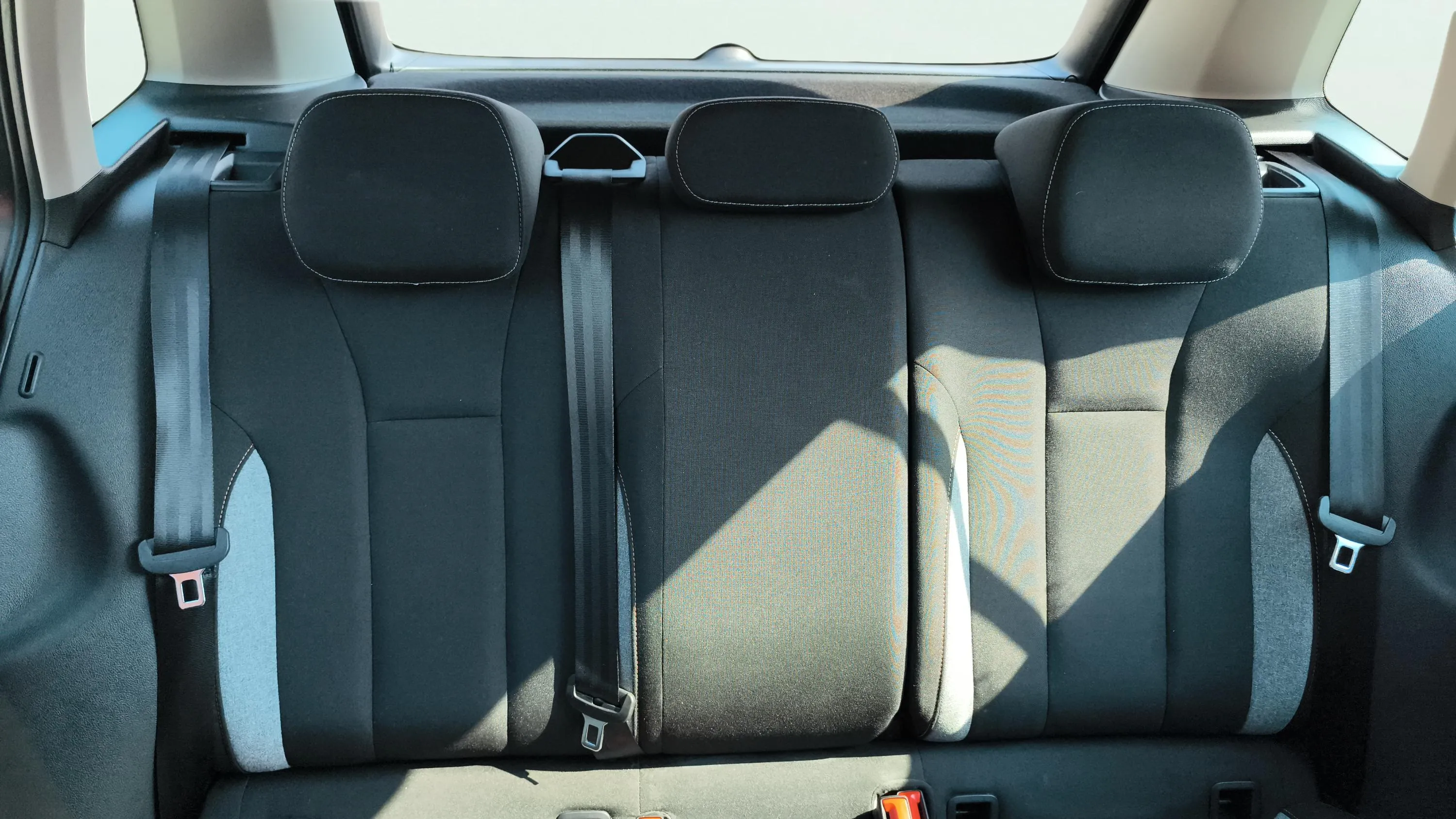Škoda Kamiq 1.0 TSI Selection - foto 16