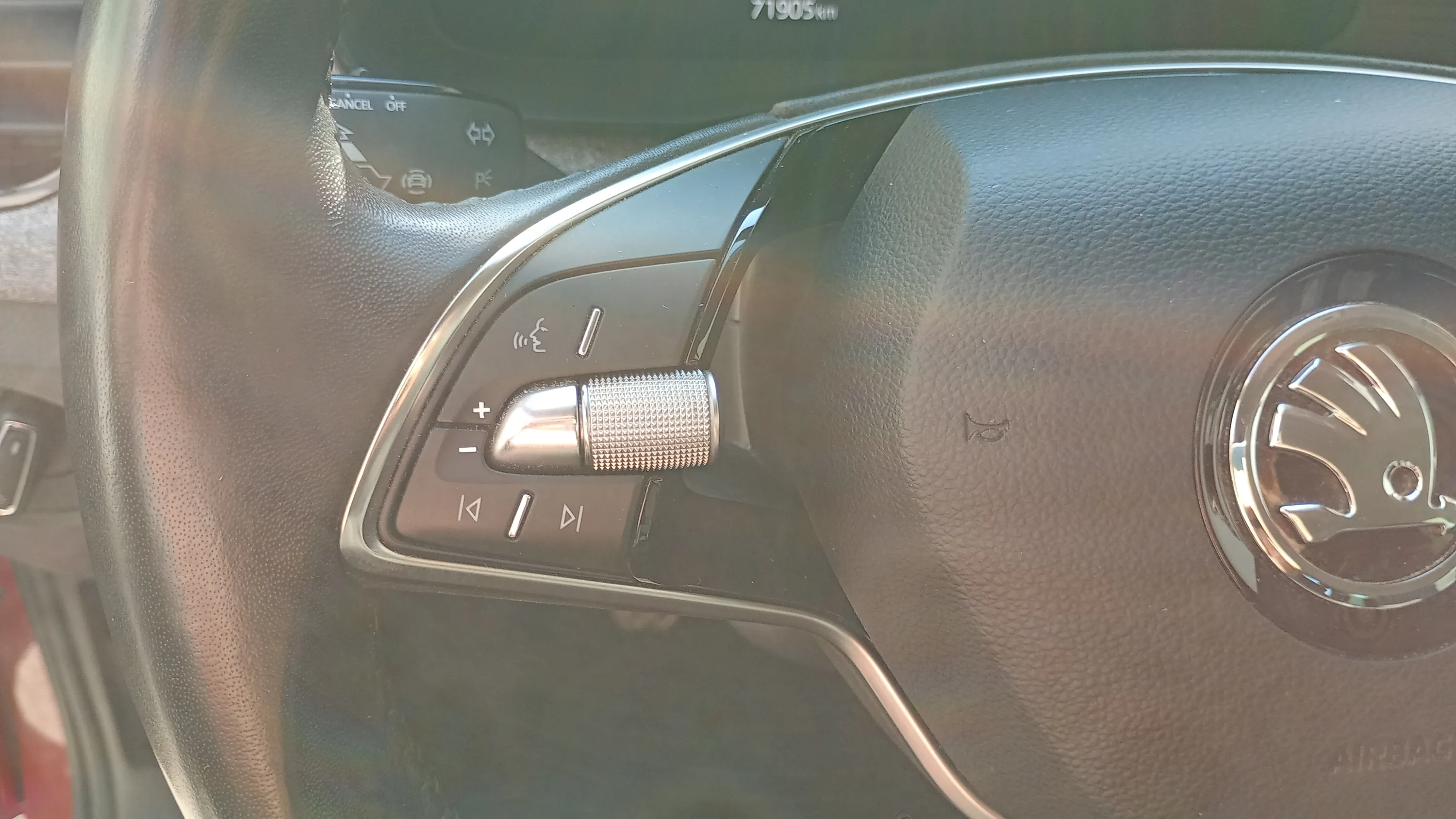 Škoda Kamiq 1.0 TSI Selection - foto 9