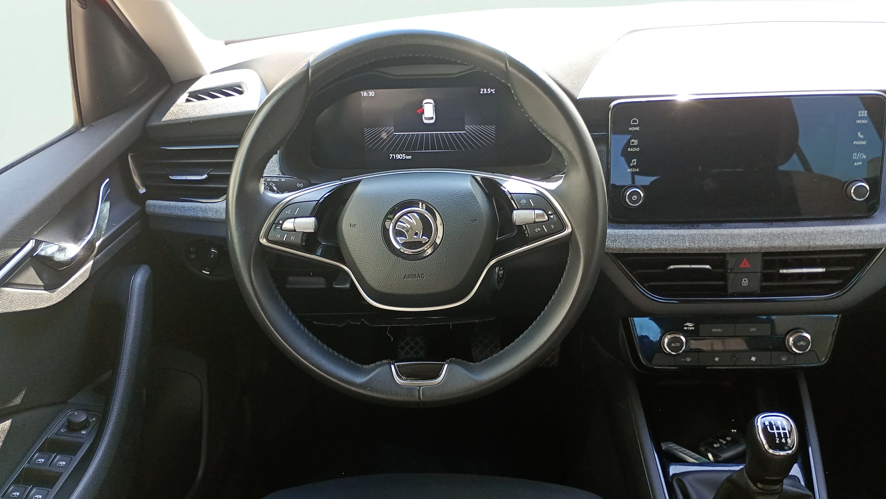 Škoda Kamiq 1.0 TSI Selection - foto 7