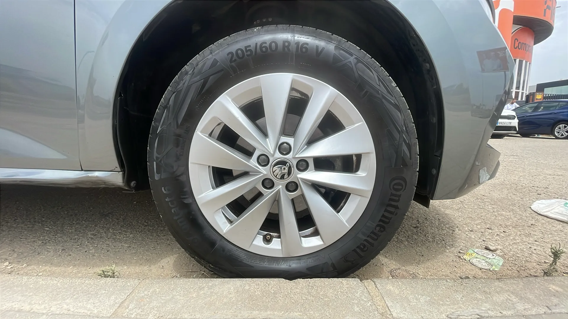 Škoda Kamiq 1.0 TSI Ambition - foto 17