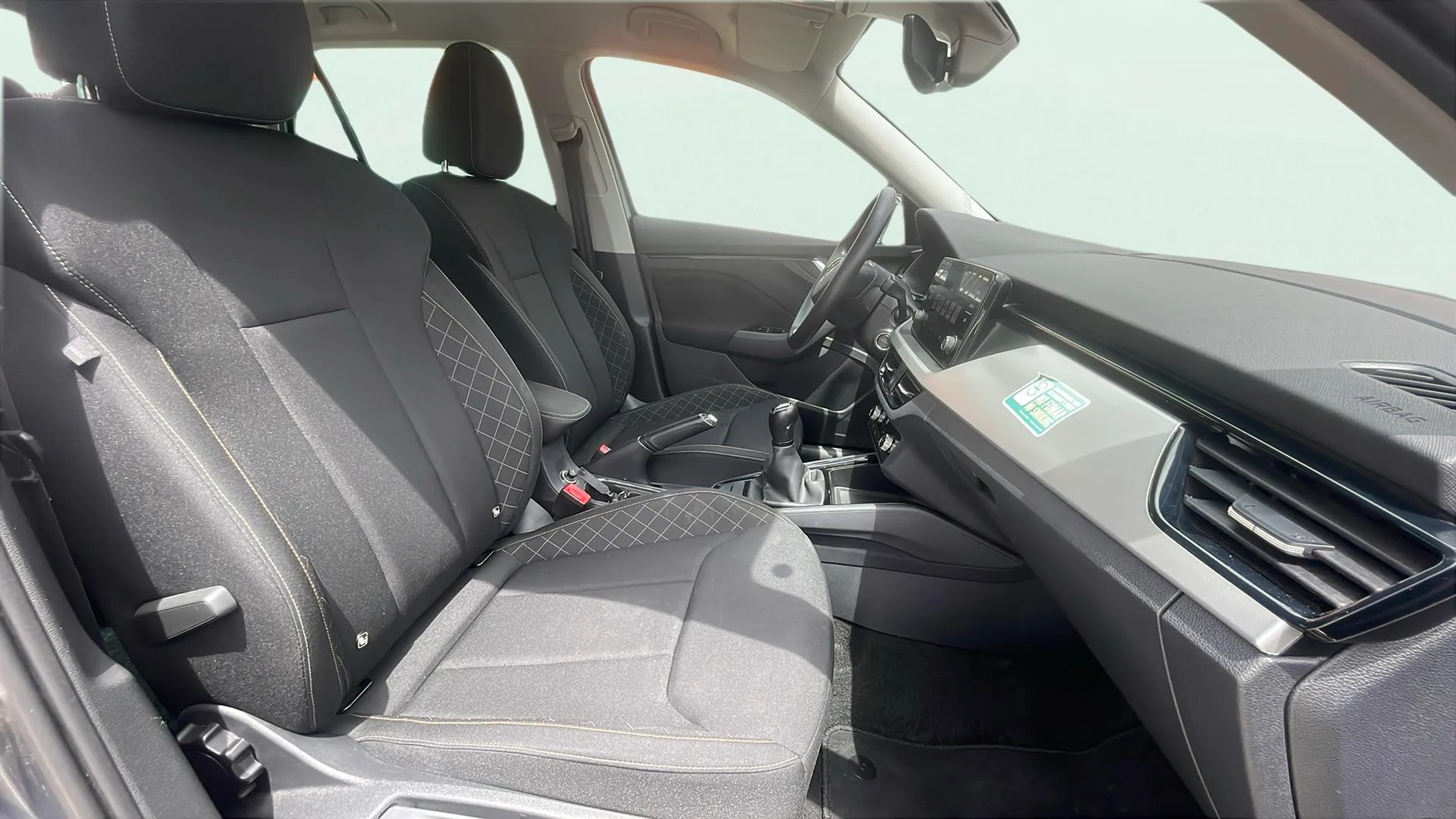 Škoda Kamiq 1.0 TSI Ambition - foto 13