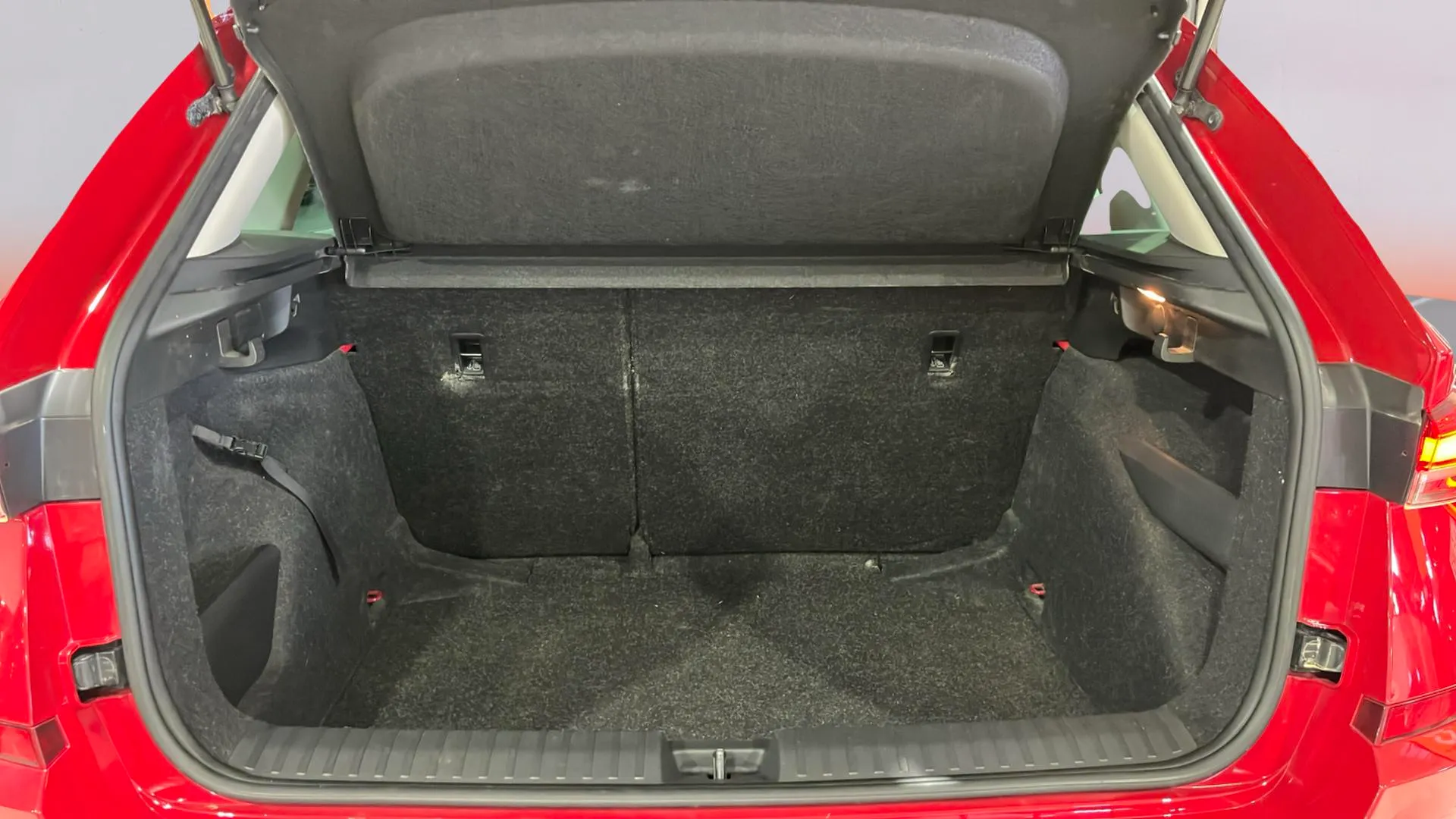 Škoda Kamiq 1.0 TSI Ambition - foto 9