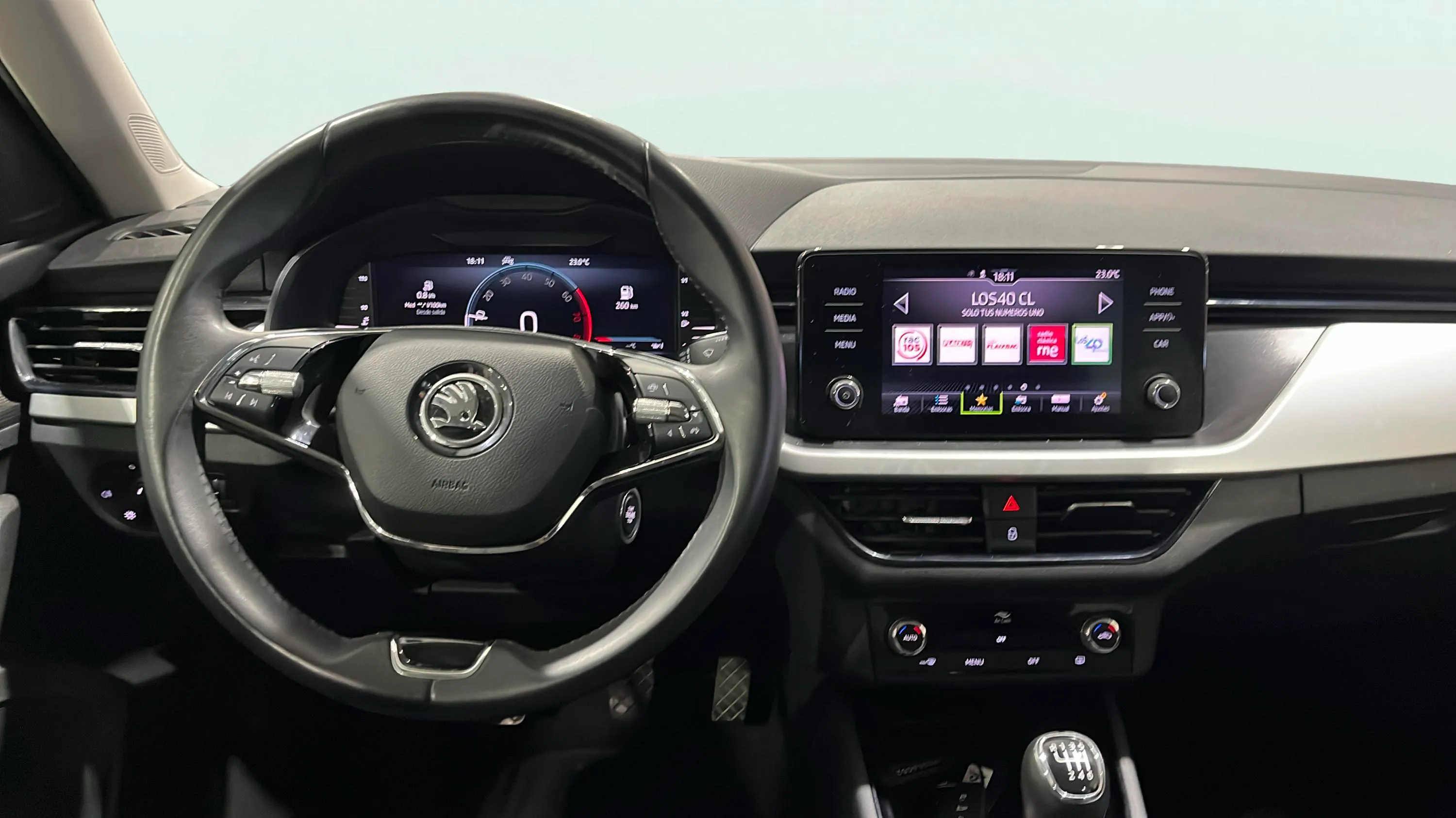 Škoda Kamiq 1.0 TSI Ambition - foto 27