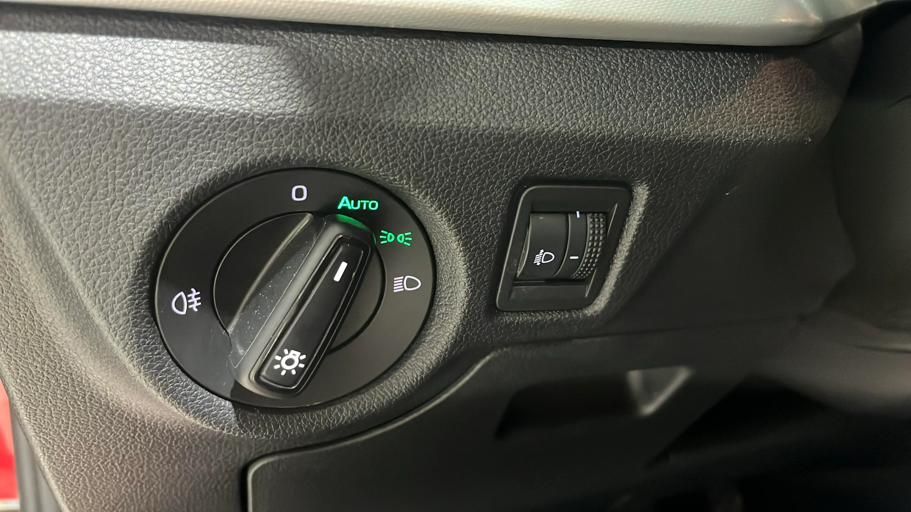 Škoda Kamiq 1.0 TSI Ambition - foto 15