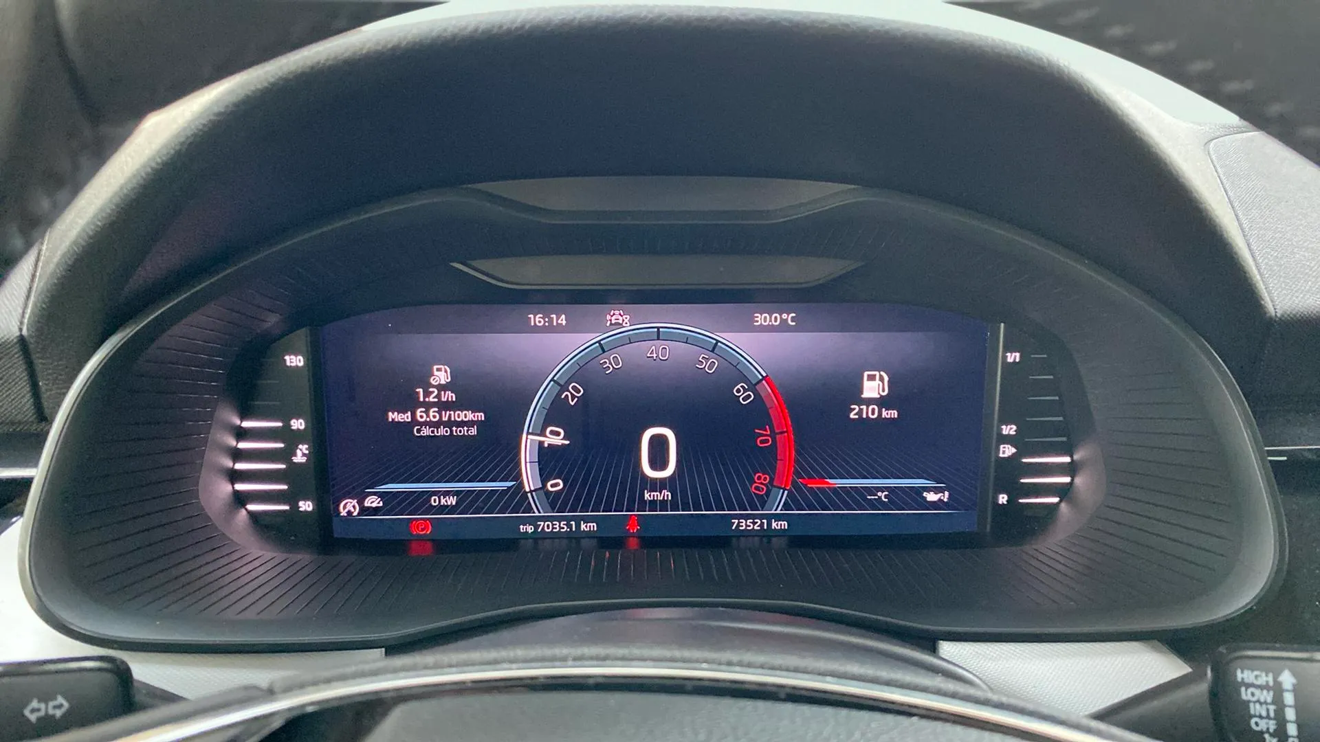Škoda Kamiq 1.0 TSI Selection - foto 13