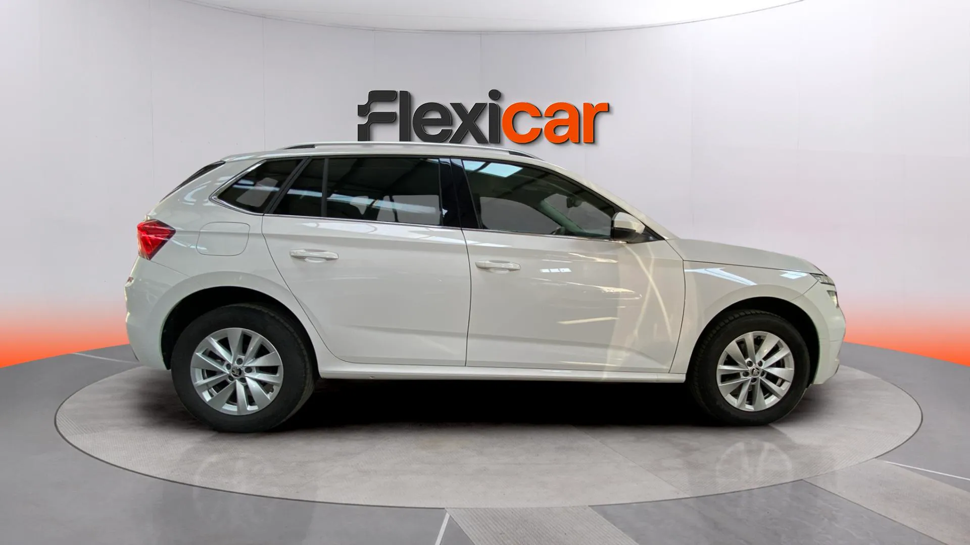 Škoda Kamiq 1.0 TSI Selection - foto 8