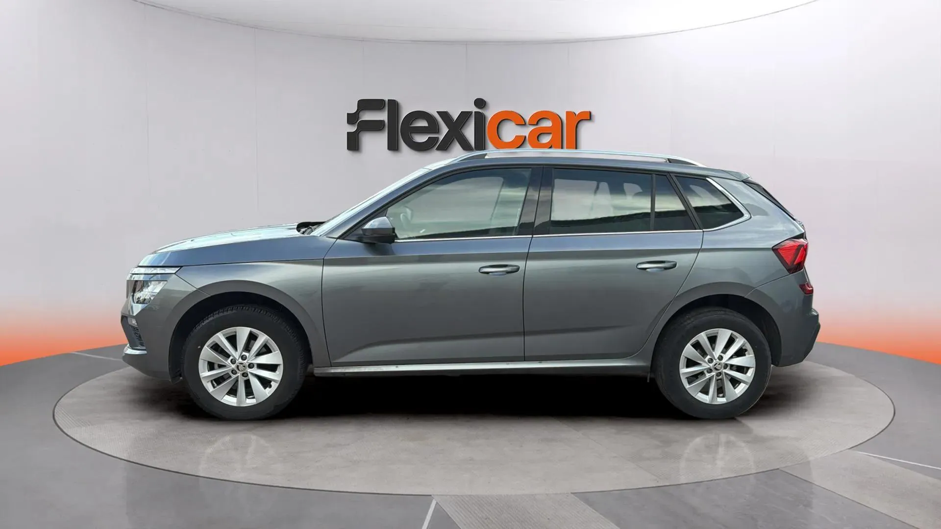 Škoda Kamiq 1.0 TSI Selection - foto 8