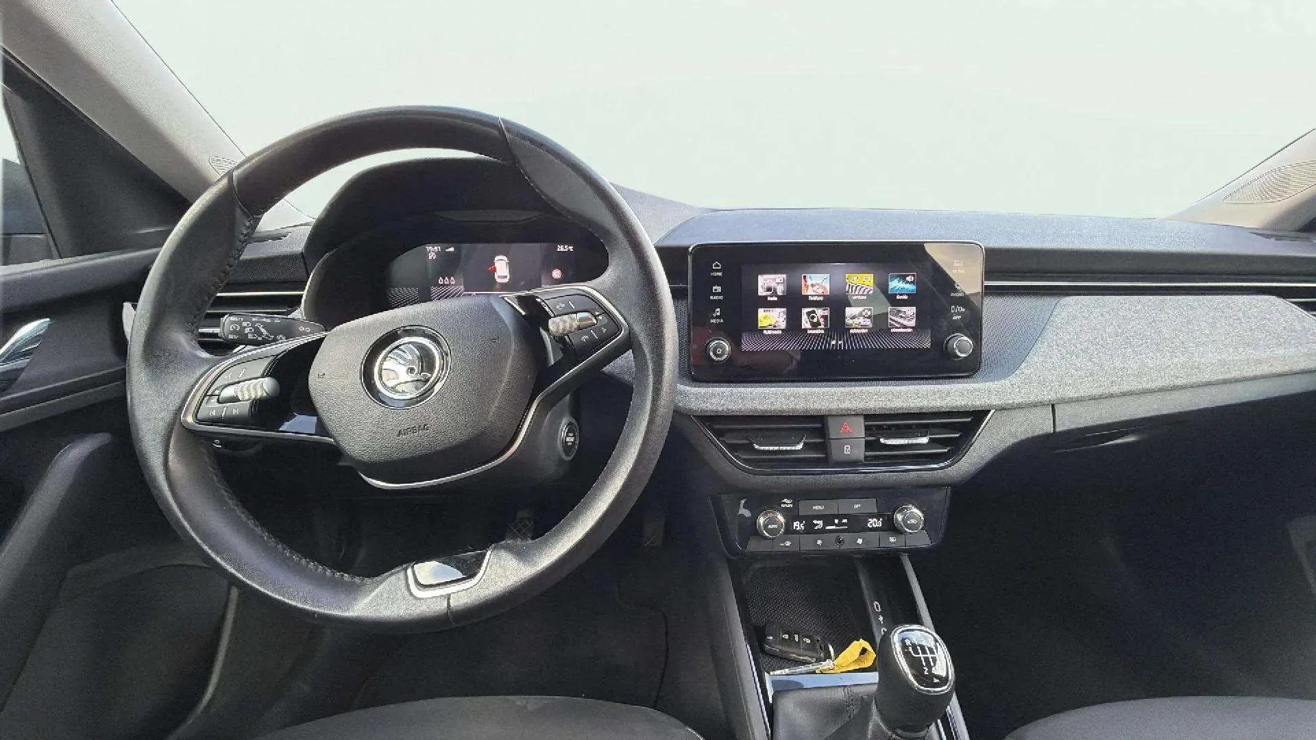 Škoda Kamiq 1.0 TSI Selection - foto 16
