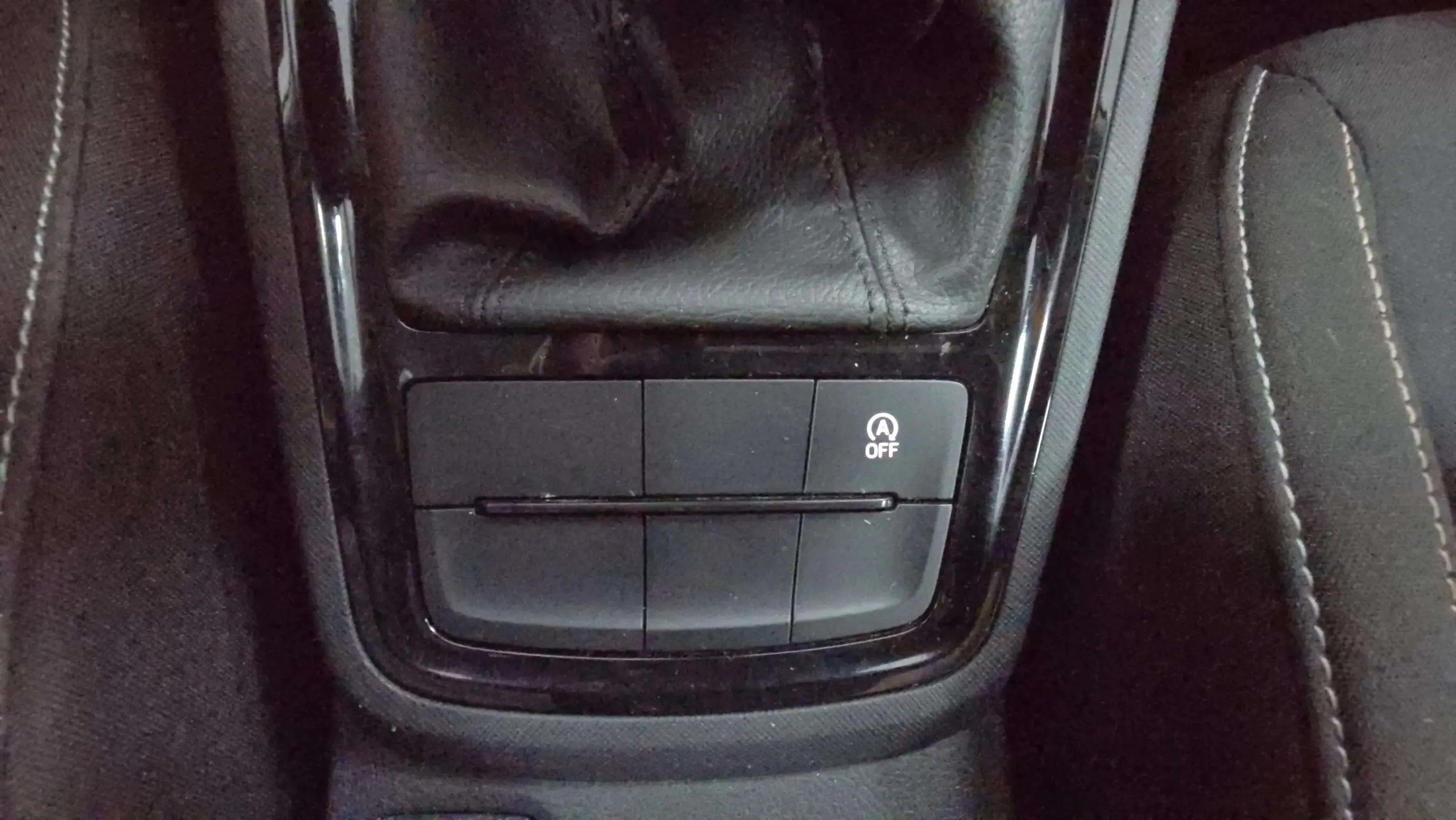 Škoda Kamiq 1.0 TSI Selection - foto 30