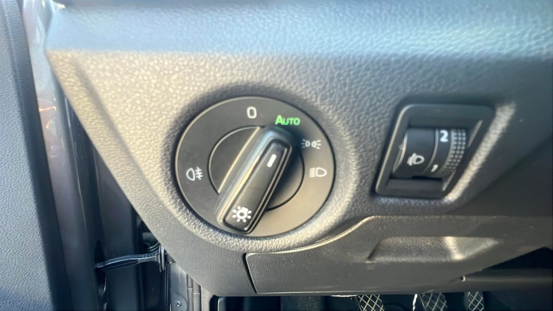 Škoda Kamiq 1.0 TSI Selection - foto 14
