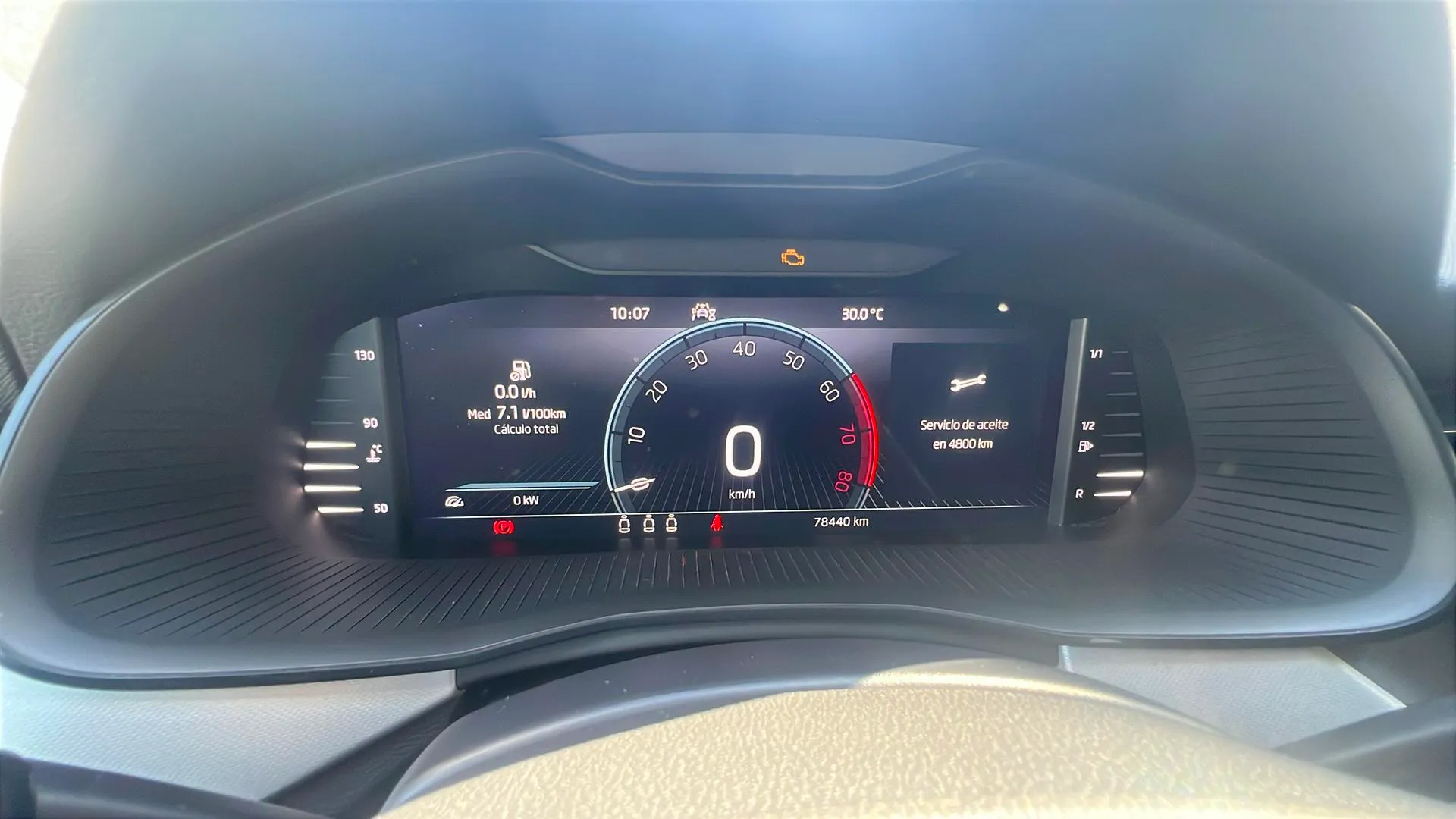 Škoda Kamiq 1.0 TSI Selection - foto 13