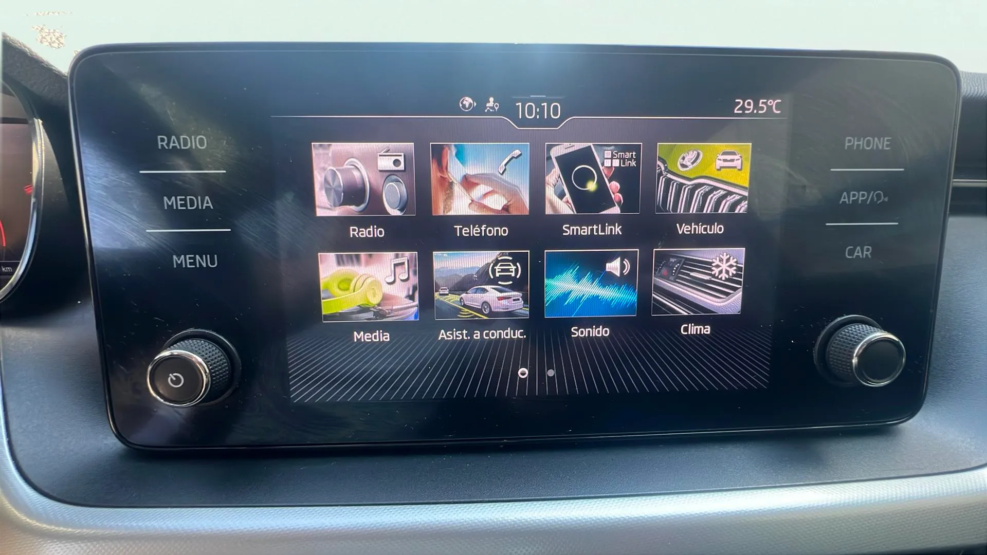 Škoda Kamiq 1.0 TSI Selection - foto 17