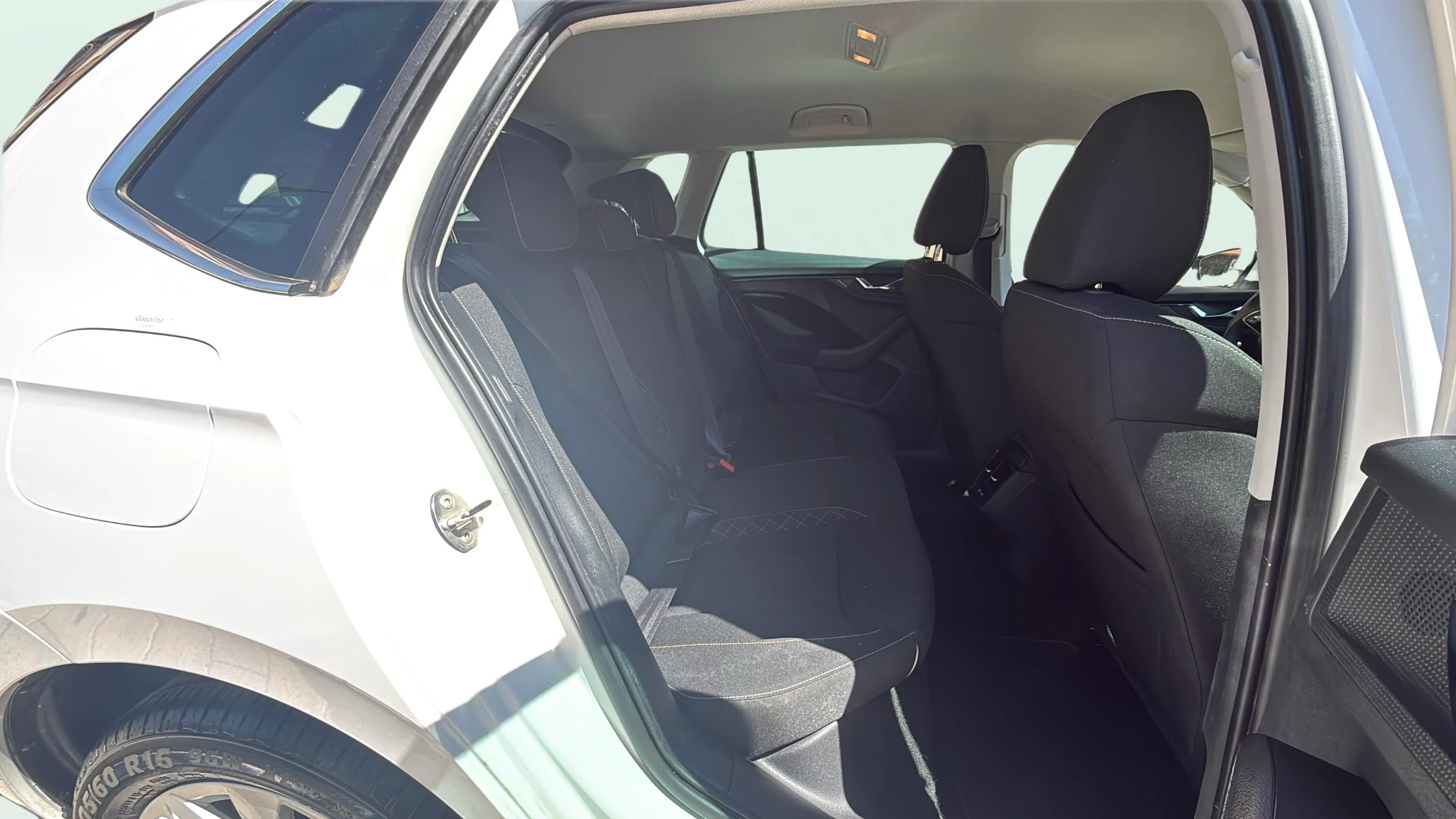 Škoda Kamiq 1.0 TSI Style - foto 14