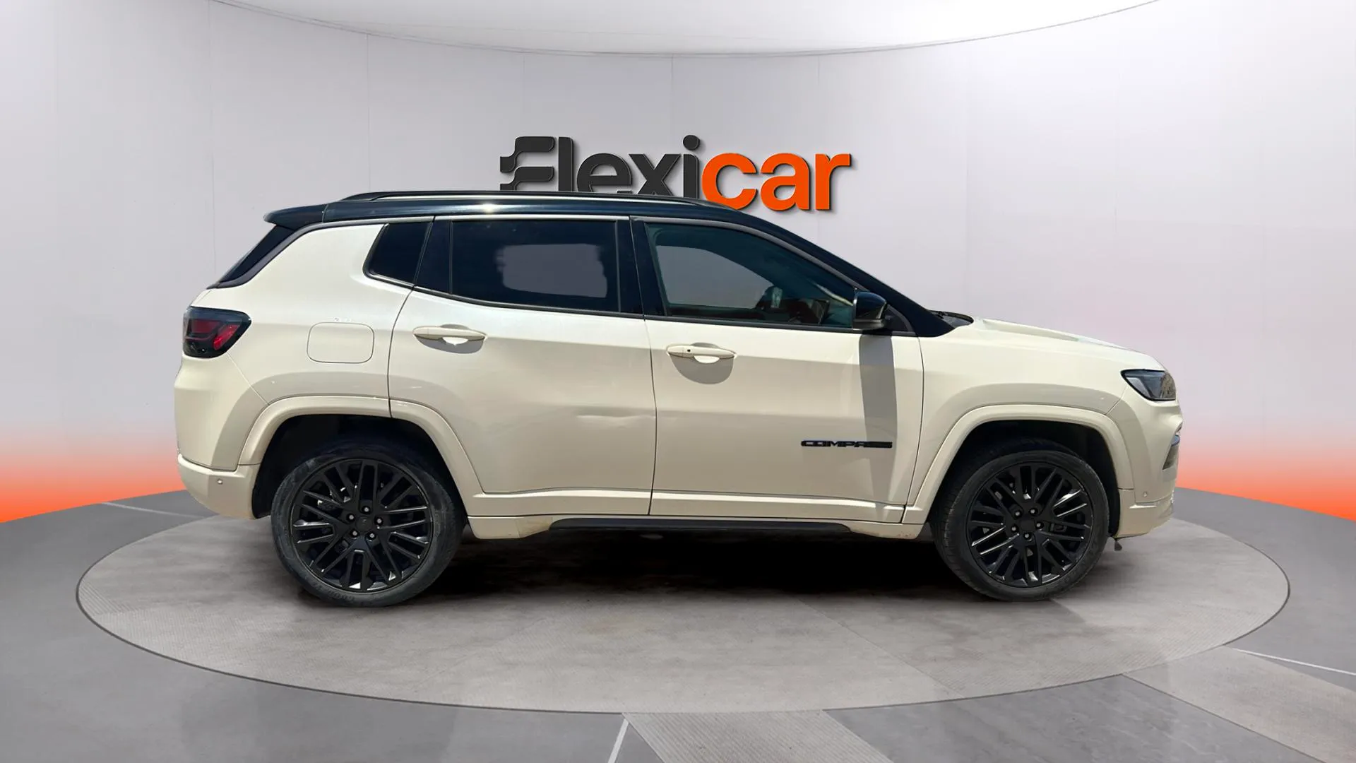 Jeep Compass 1.3 PHEV S AWD - foto 2