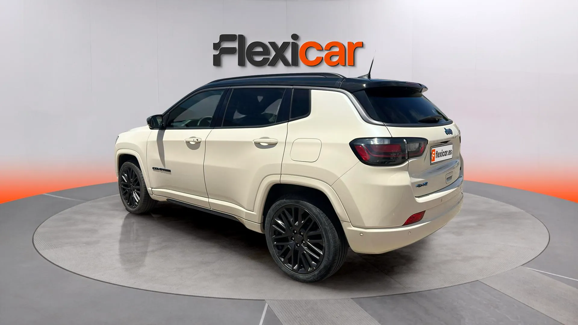 Jeep Compass 1.3 PHEV S AWD - foto 5