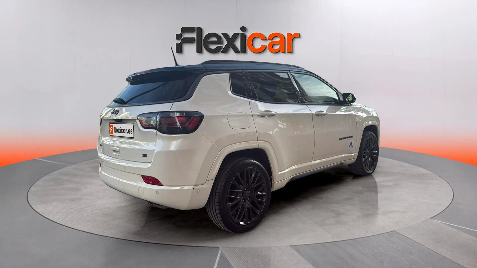 Jeep Compass 1.3 PHEV S AWD - foto 7