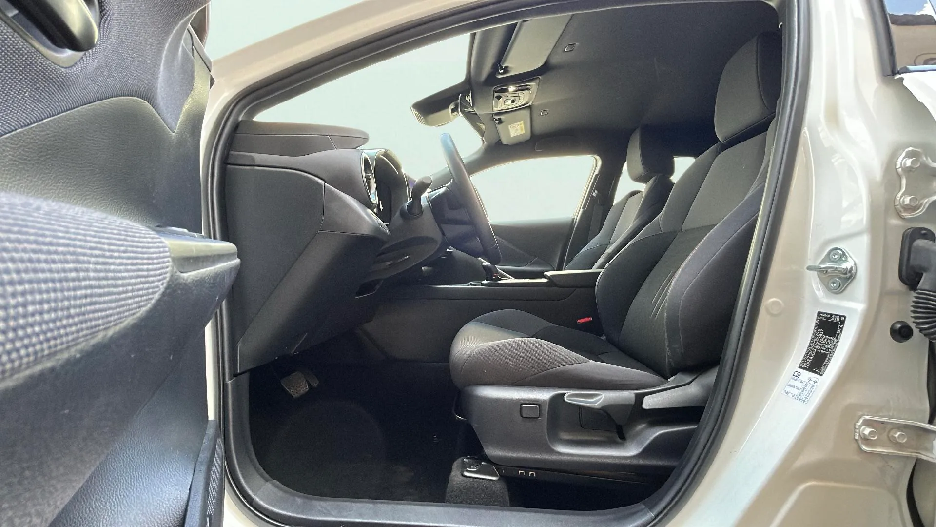 Toyota C-HR 1.8 Active Hybrid 140 - foto 14