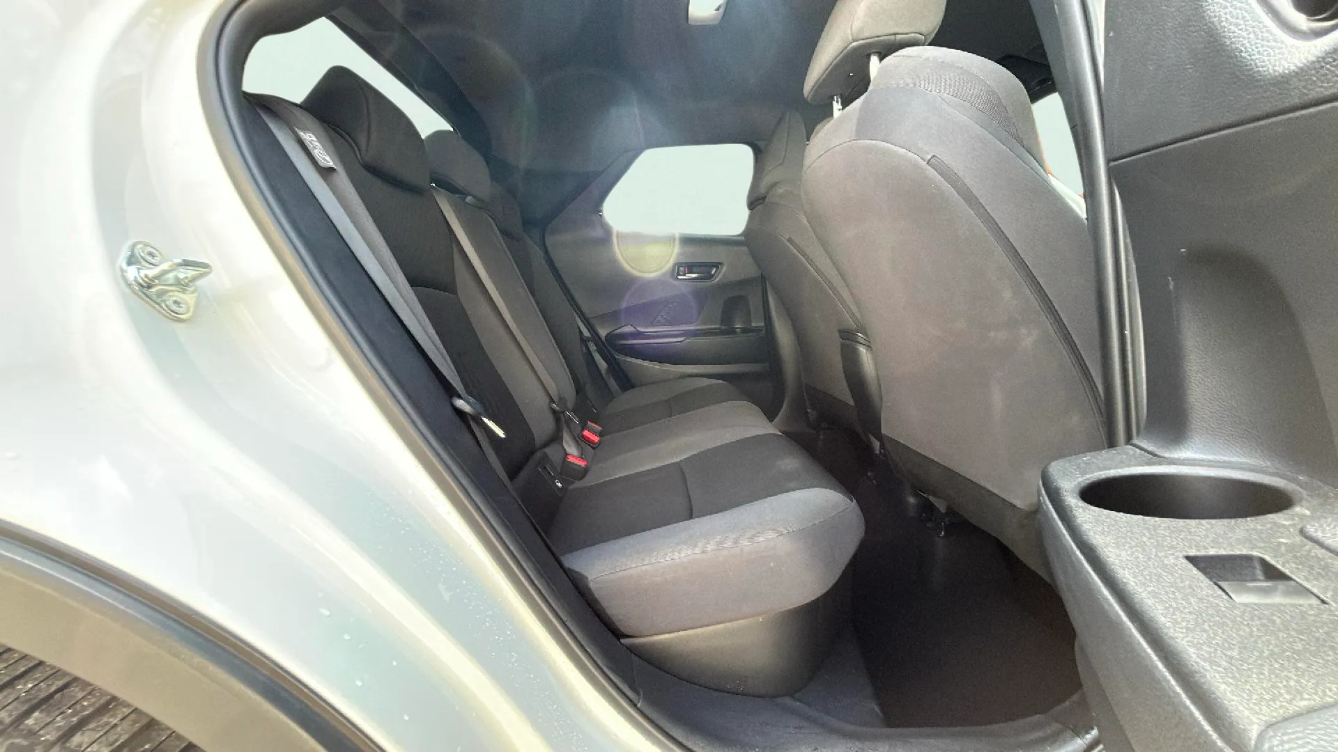 Toyota C-HR 1.8 Active Hybrid 140 - foto 16