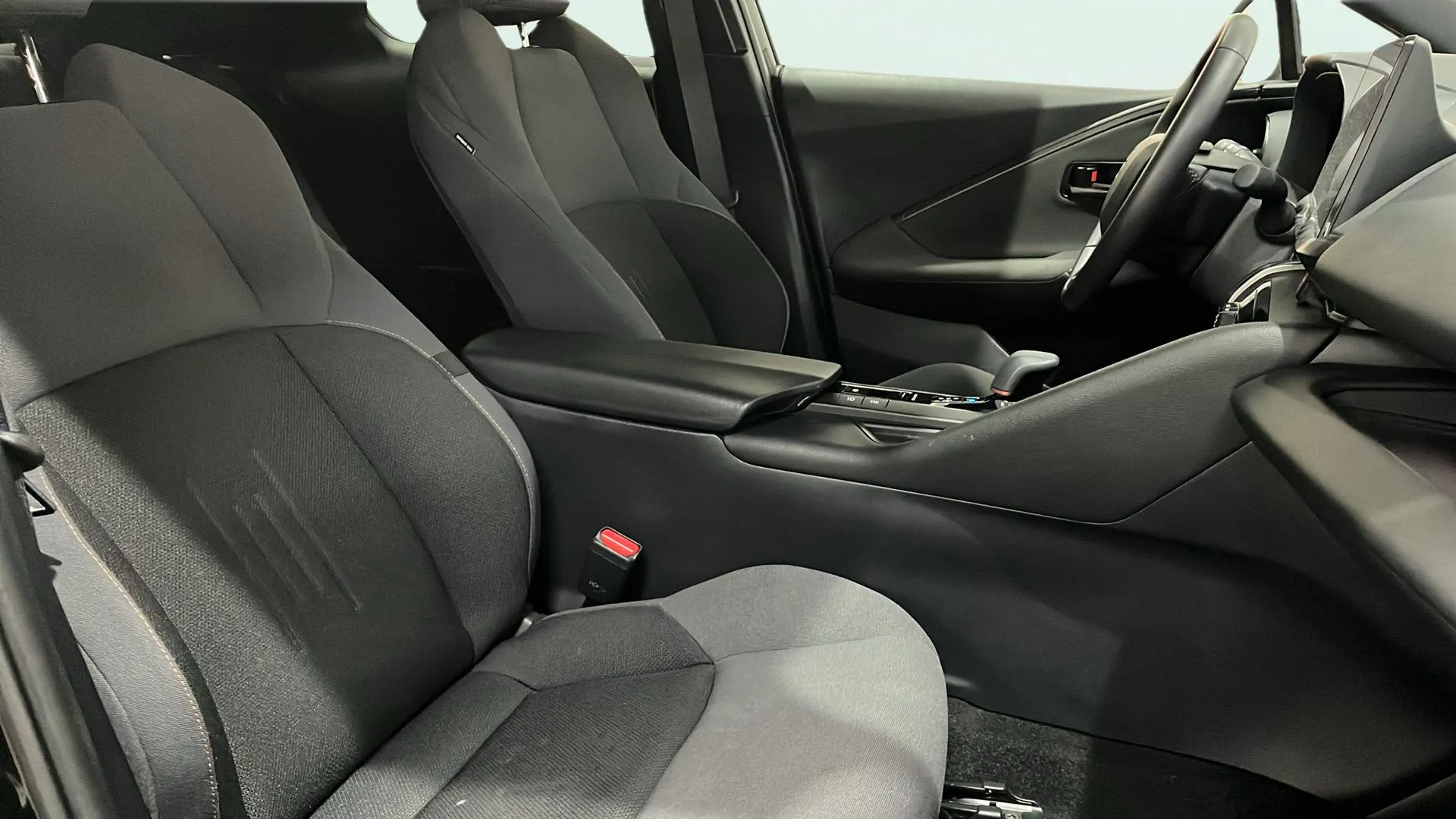 Toyota C-HR 1.8 Advance Hybrid 140 - foto 12