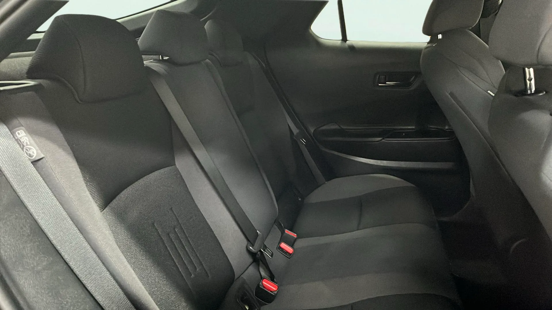 Toyota C-HR 1.8 Advance Hybrid 140 - foto 13