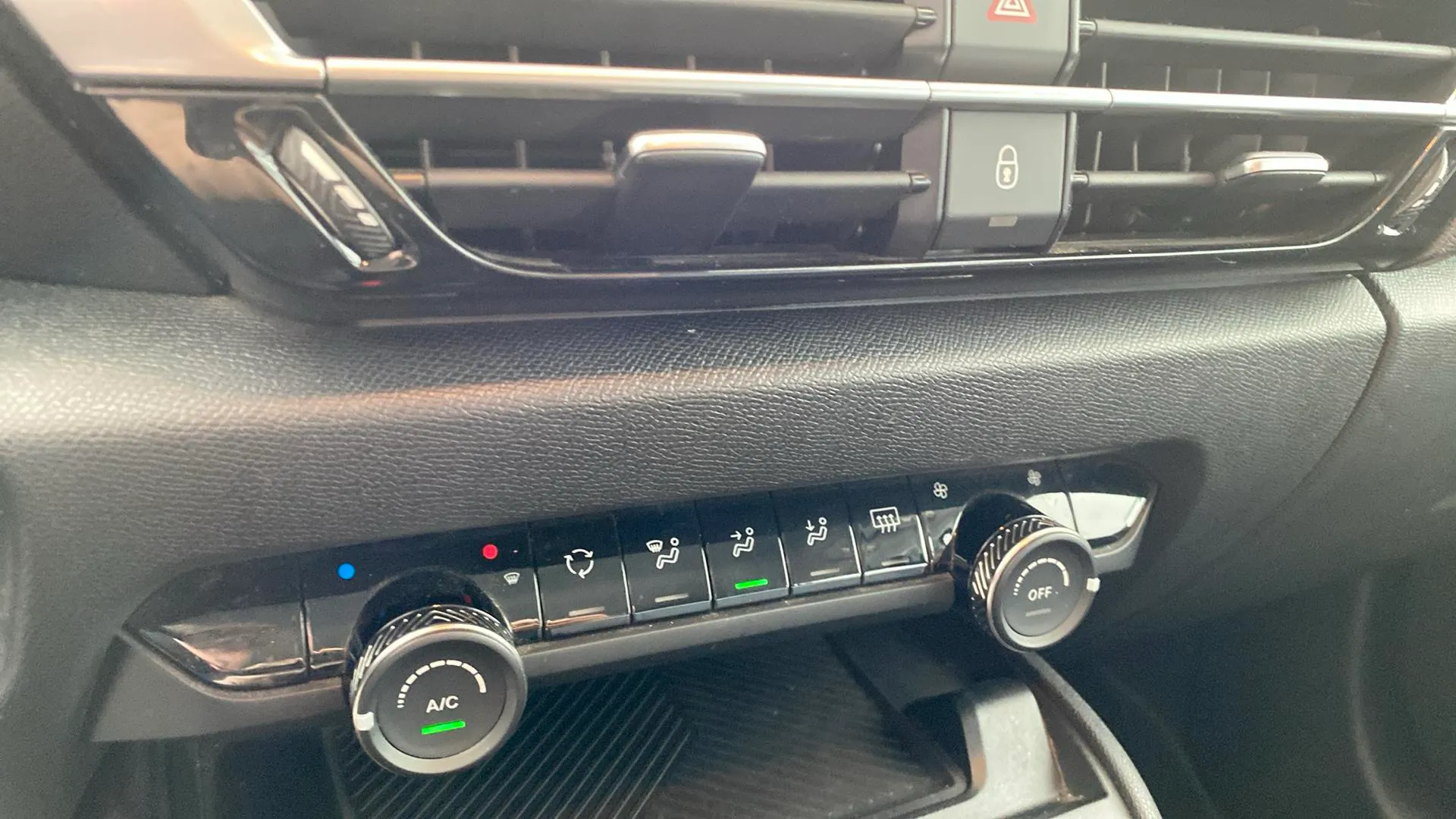 Citroën C4 BlueHDi 110 Feel - foto 21