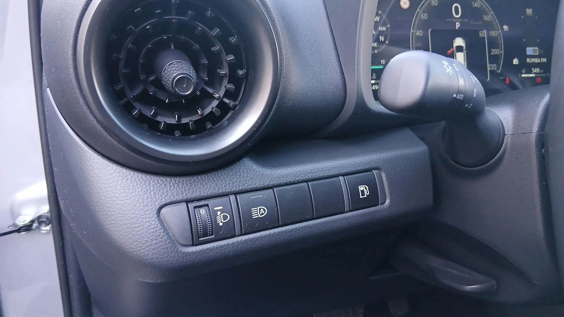 Toyota C-HR 1.8 Advance Hybrid 140 - foto 11