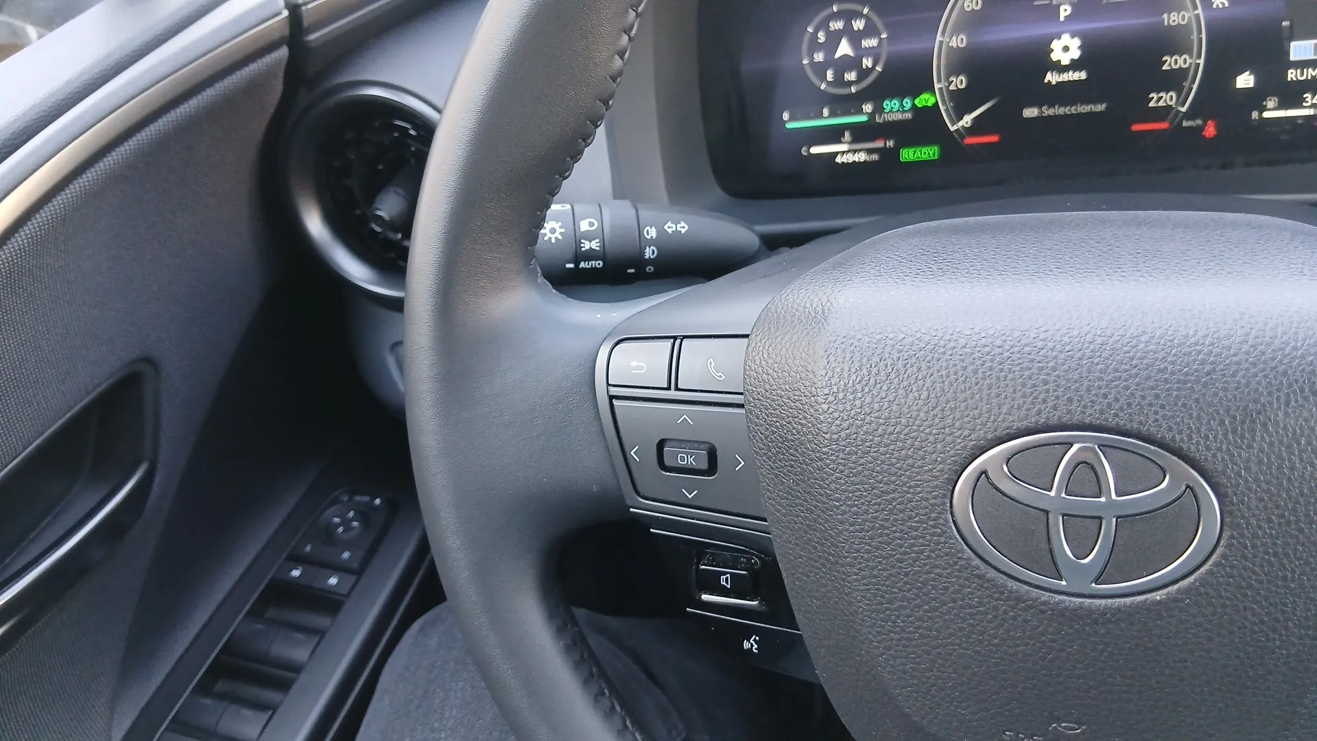 Toyota C-HR 1.8 Advance Hybrid 140 - foto 12