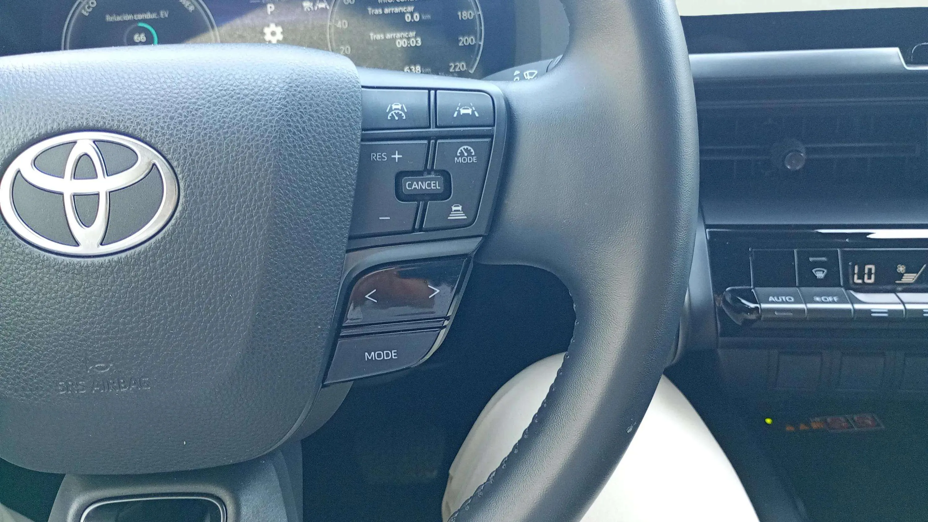 Toyota C-HR 1.8 Advance Hybrid 140 - foto 18