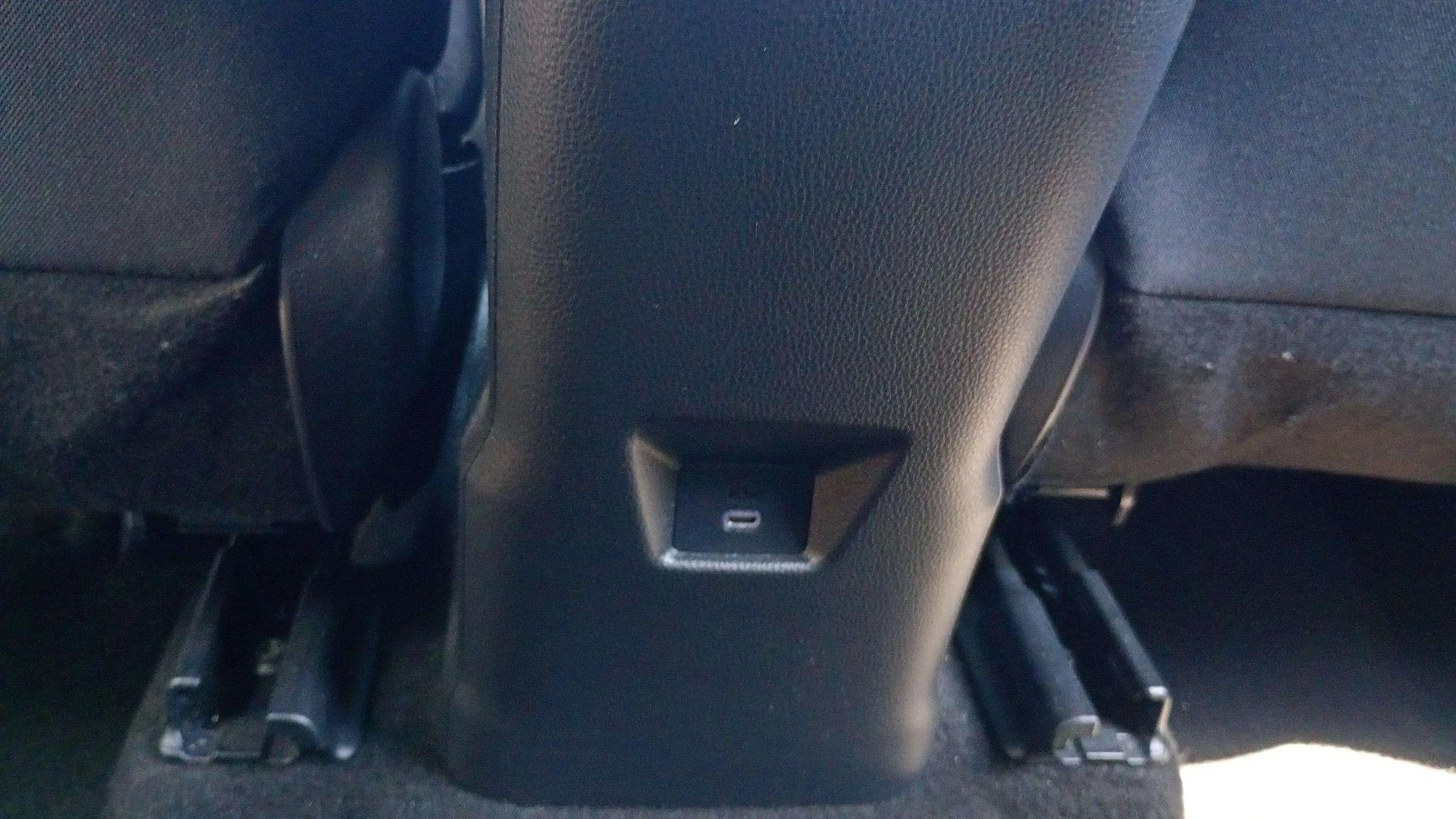 Toyota C-HR 1.8 Advance Hybrid 140 - foto 23