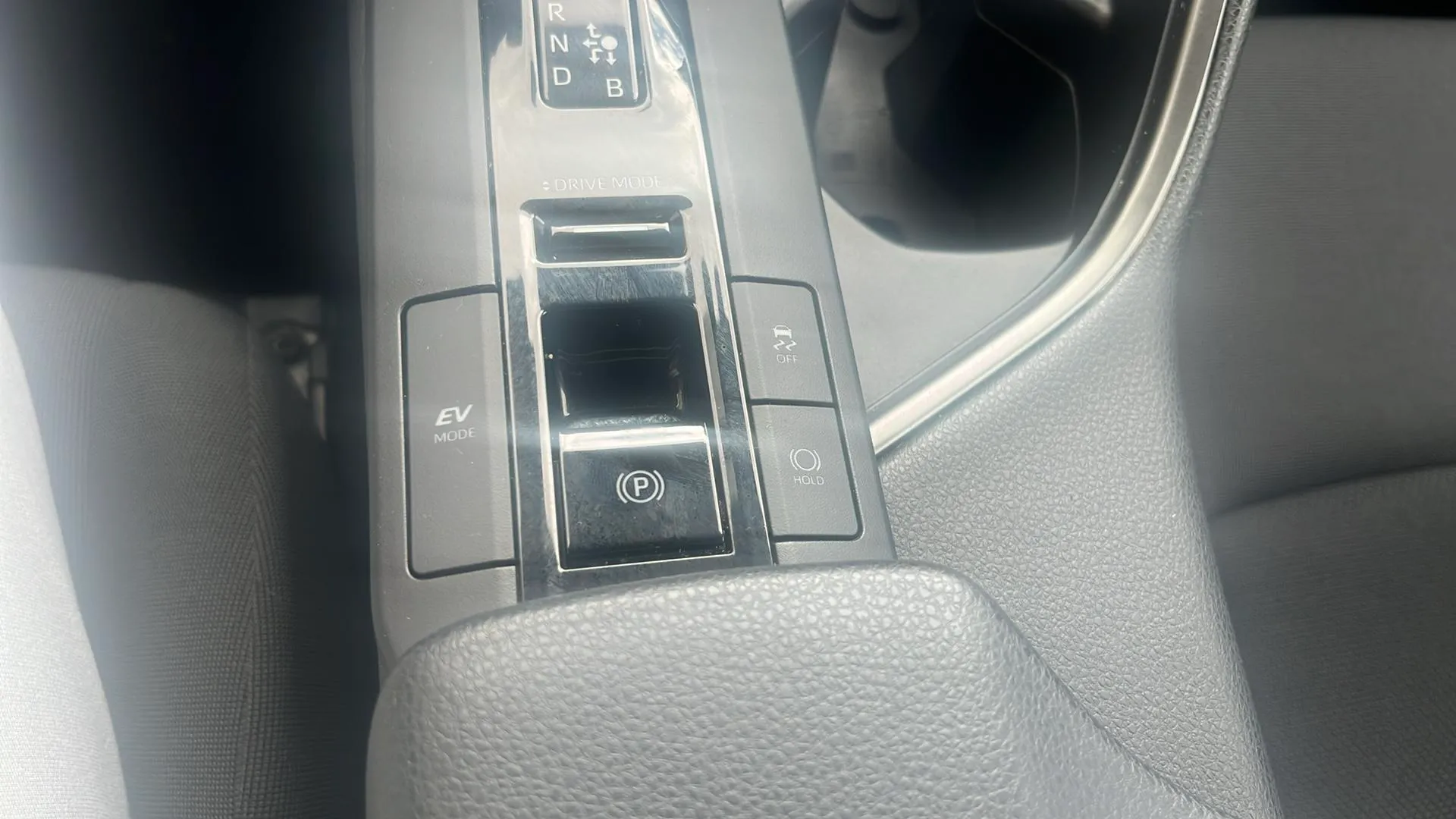 Toyota C-HR 1.8 Advance Hybrid 140 - foto 14