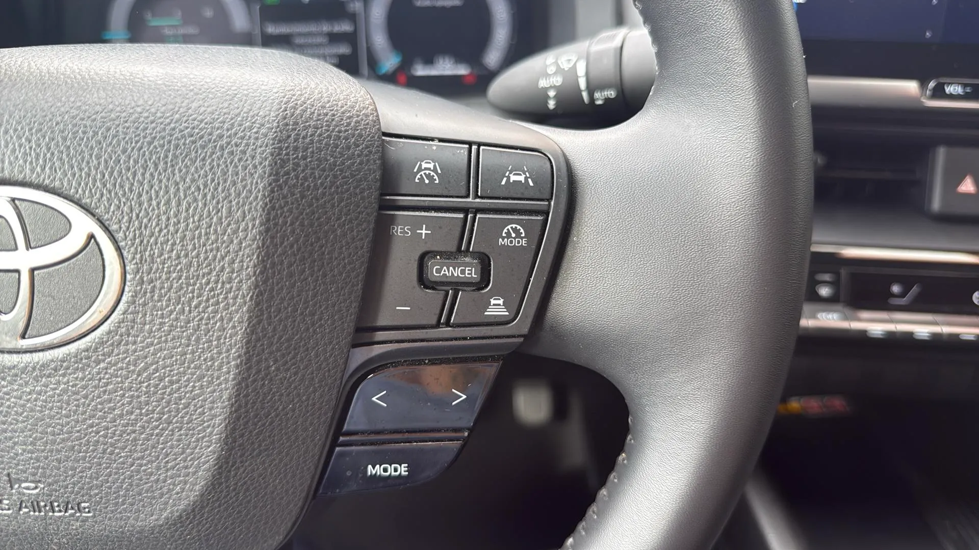 Toyota C-HR 1.8 Advance Hybrid 140 - foto 24