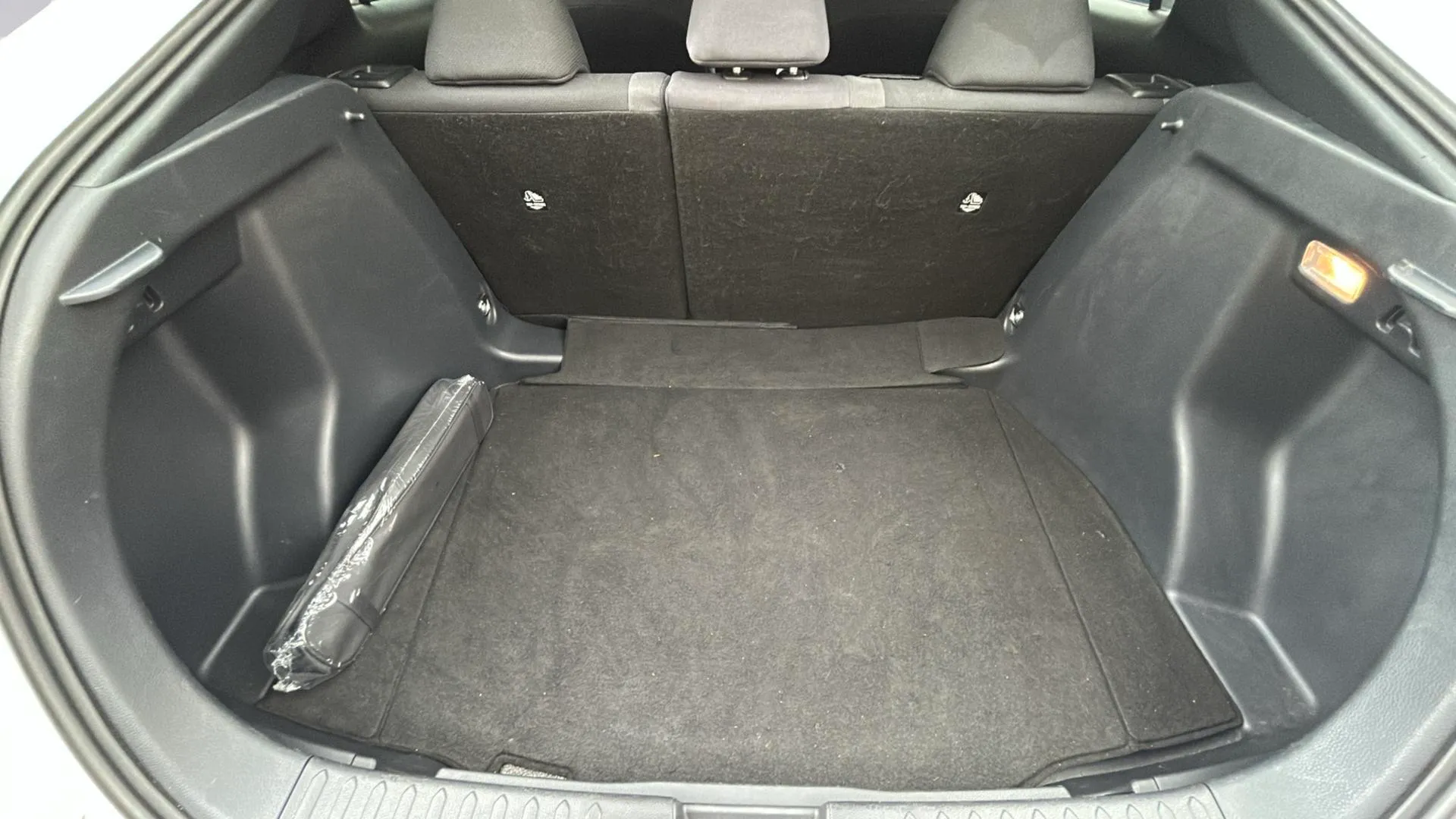 Toyota C-HR 1.8 Advance Hybrid 140 - foto 16