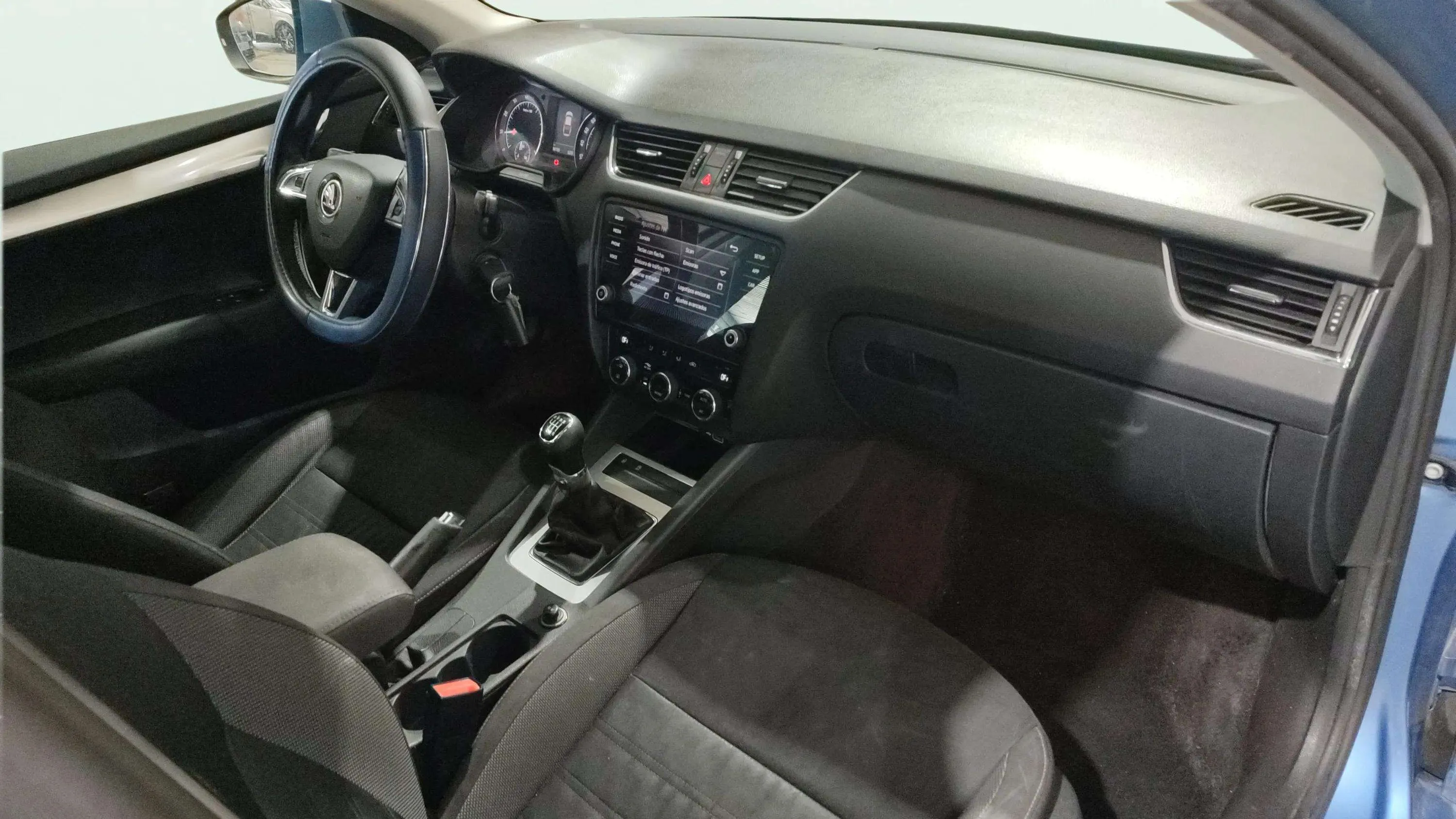 Škoda Octavia 1.0 TSI Active - foto 21
