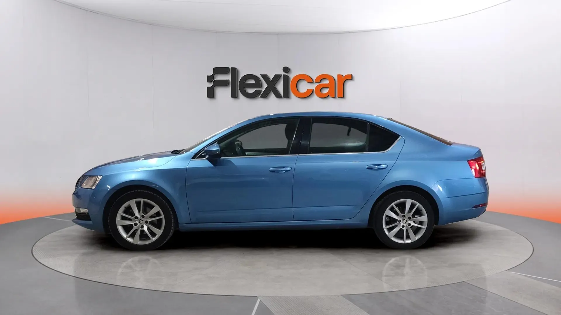 Škoda Octavia 1.0 TSI Active - foto 4