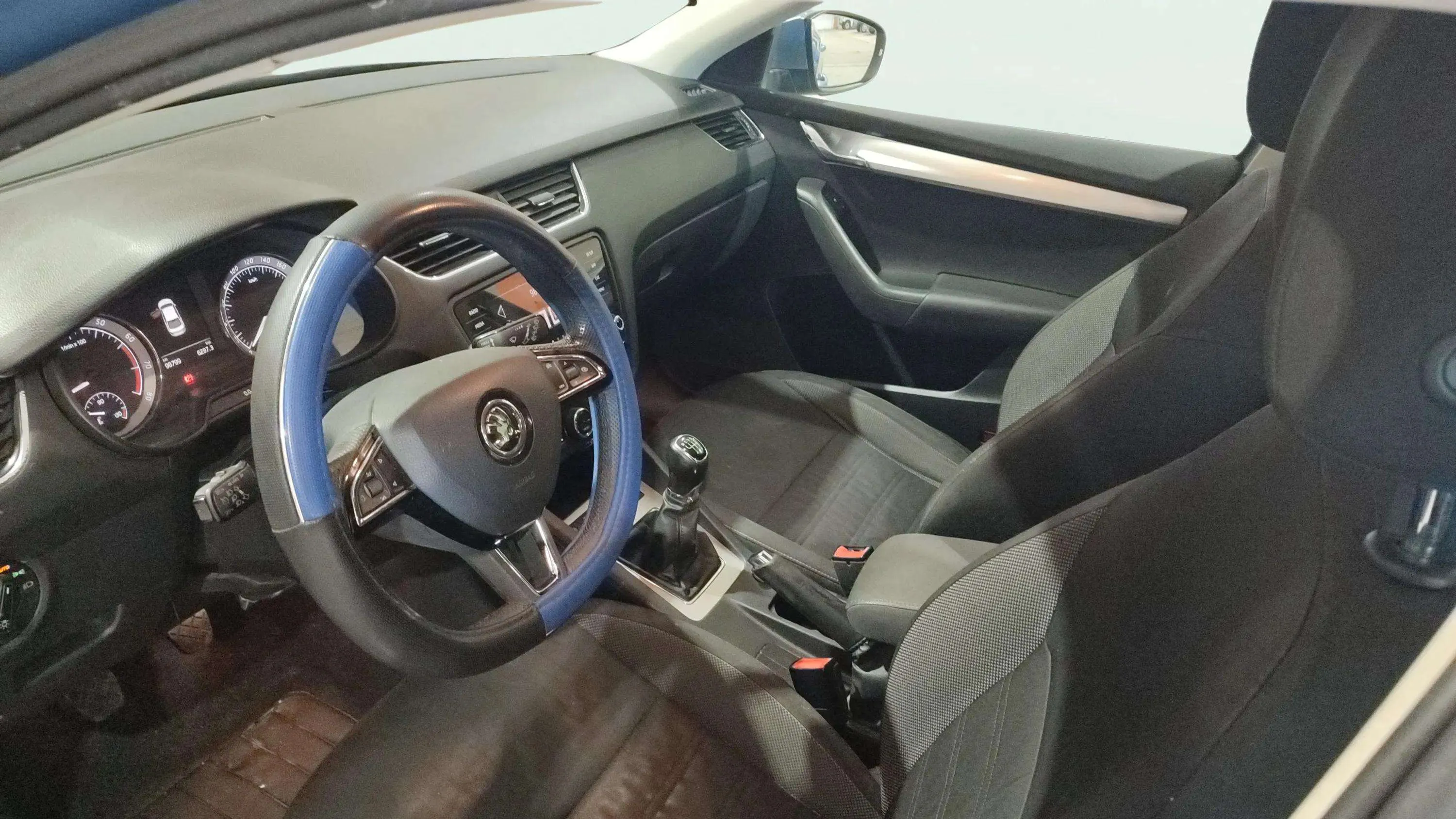 Škoda Octavia 1.0 TSI Active - foto 6
