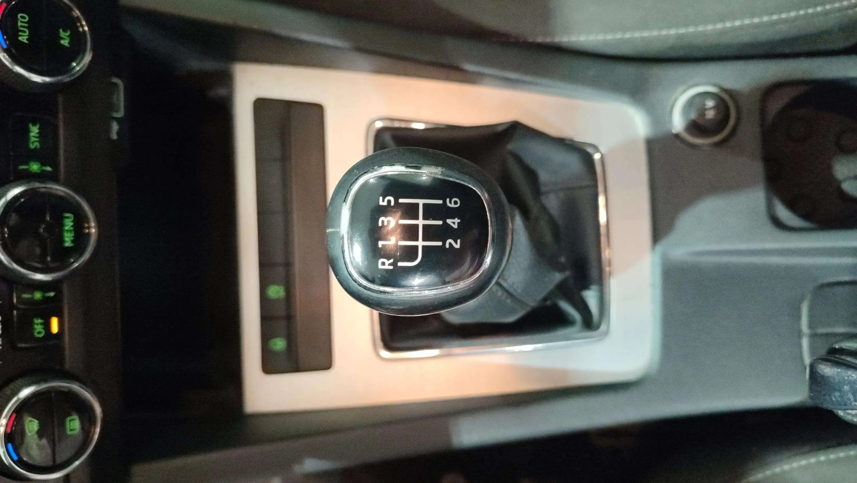 Škoda Octavia 1.0 TSI Active - foto 17