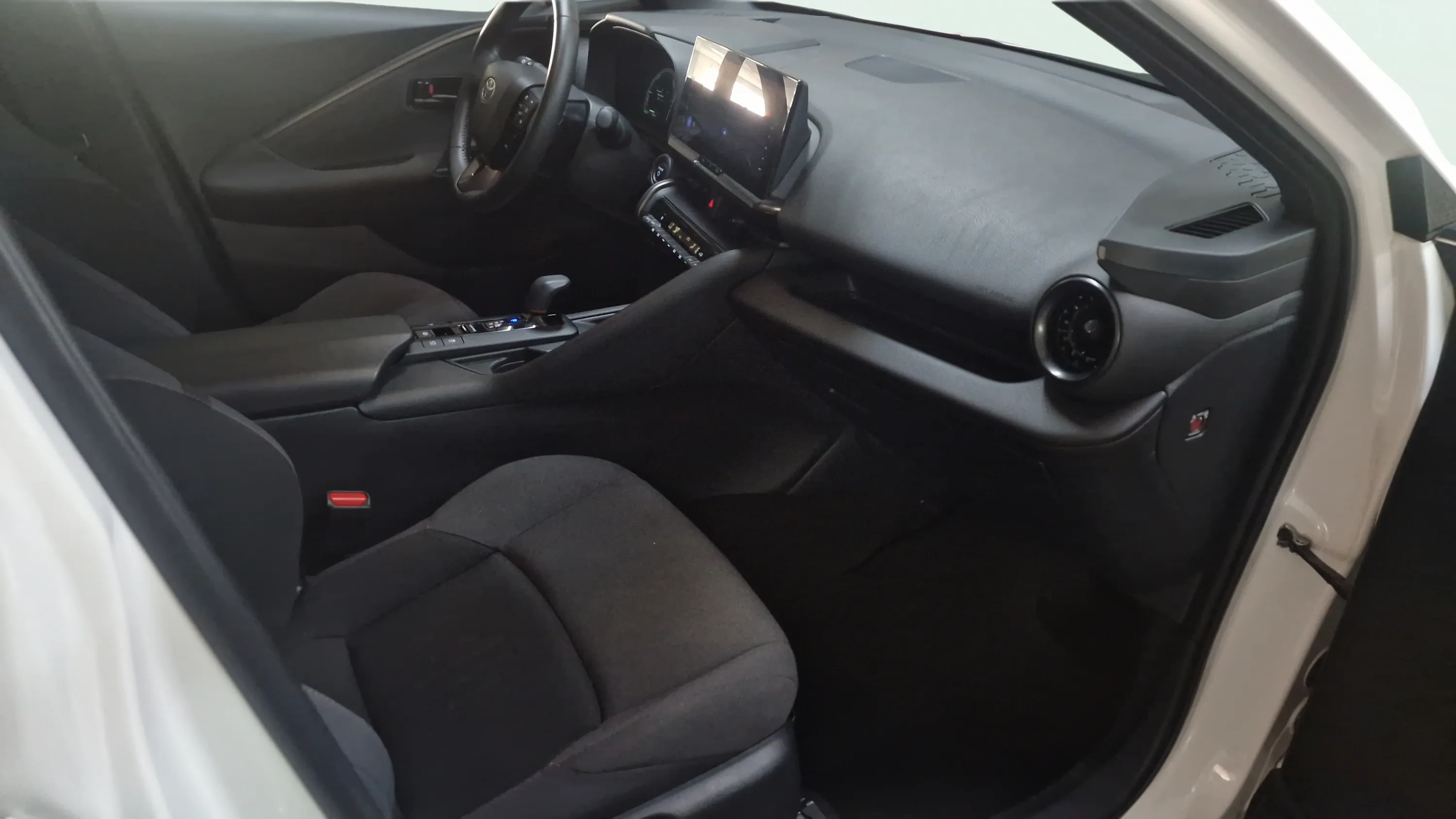 Toyota C-HR 1.8 Advance Hybrid 140 - foto 23