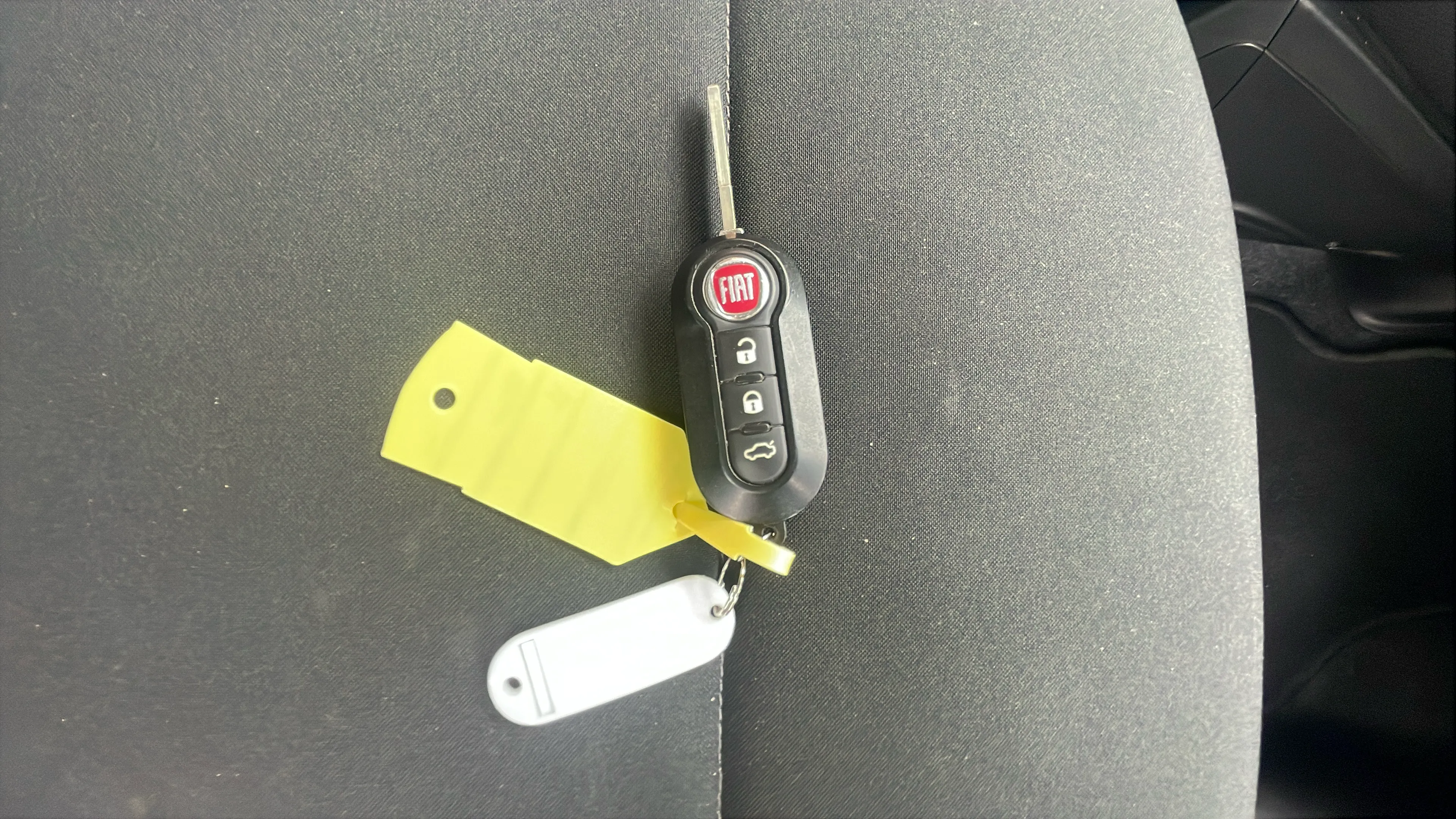 Fiat Panda Hybrid 1.0 - foto 24
